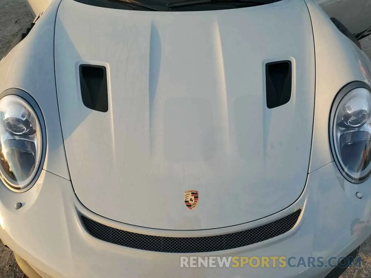 11 Photograph of a damaged car WP0AF2A94KS165438 PORSCHE 911 2019