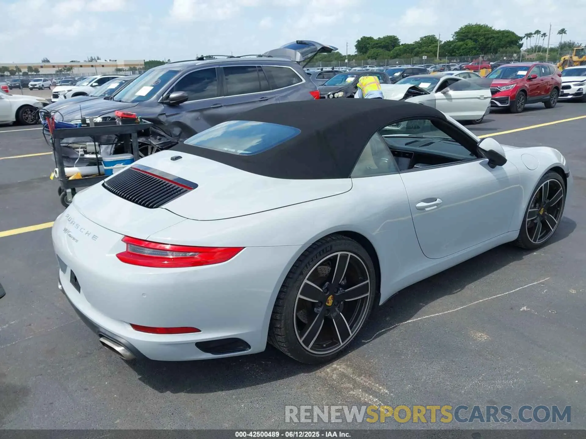 4 Photograph of a damaged car WP0CA2A98KS129145 PORSCHE 911 2019