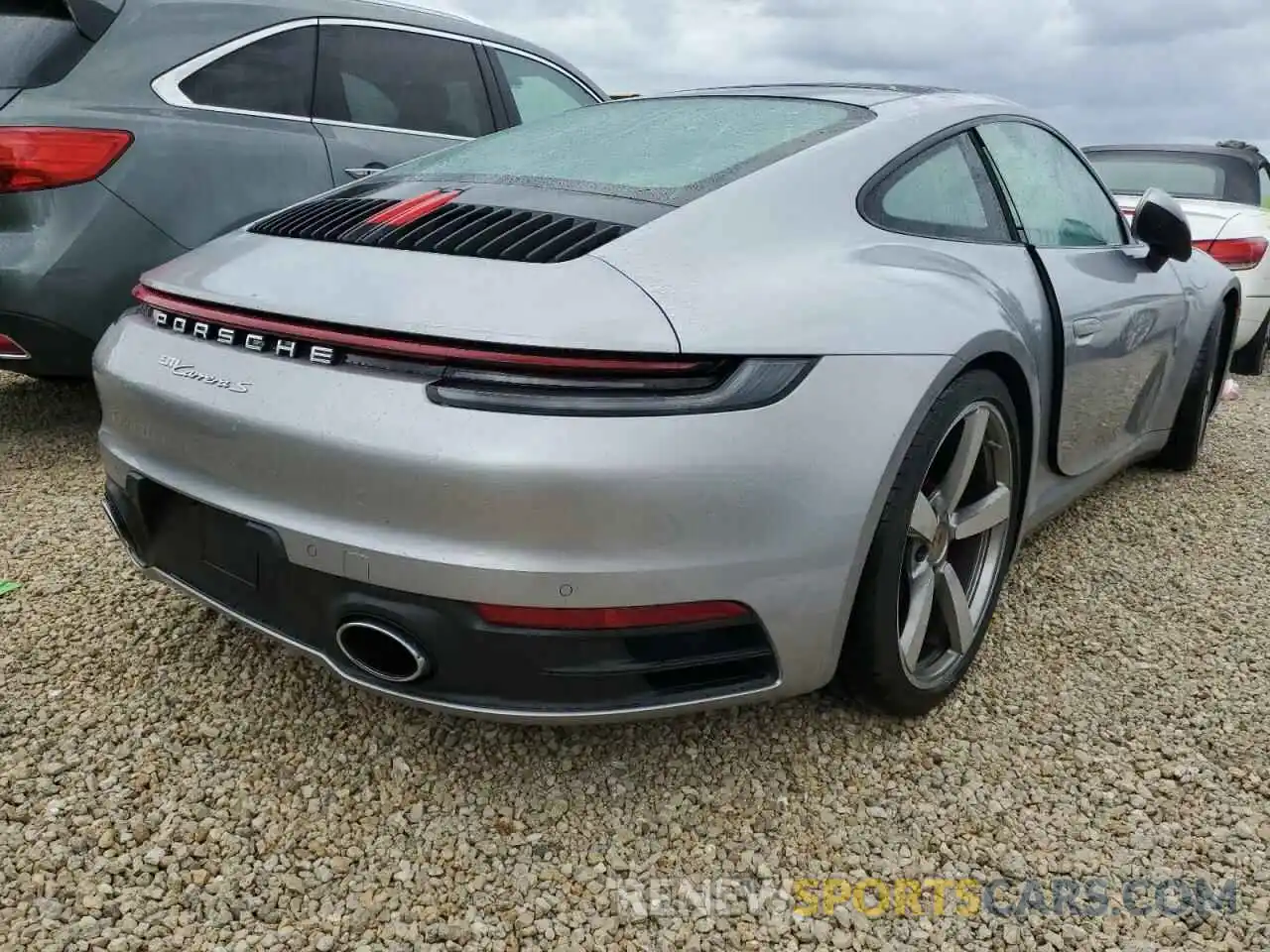 4 Photograph of a damaged car WP0AB2A97LS225497 PORSCHE 911 2020