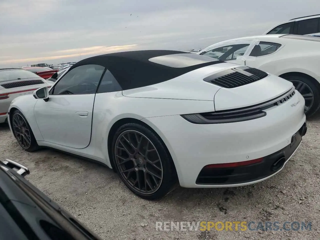 2 Photograph of a damaged car WP0CA2A90LS251516 PORSCHE 911 2020