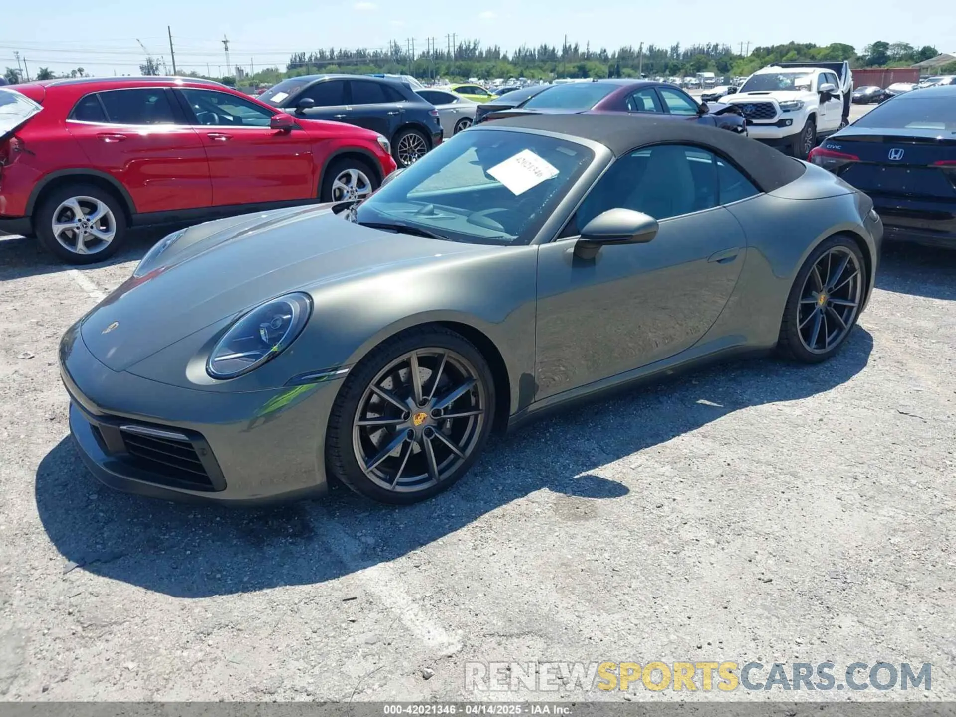 2 Photograph of a damaged car WP0CB2A97LS263238 PORSCHE 911 2020