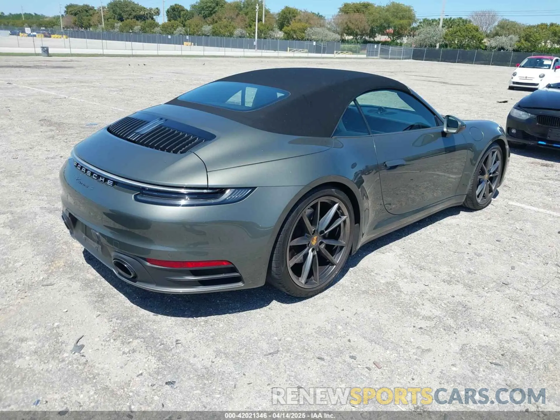 4 Photograph of a damaged car WP0CB2A97LS263238 PORSCHE 911 2020