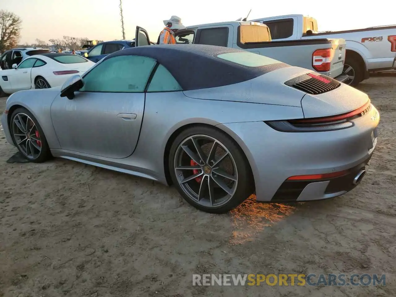 2 Photograph of a damaged car WP0CB2A97LS263546 PORSCHE 911 2020