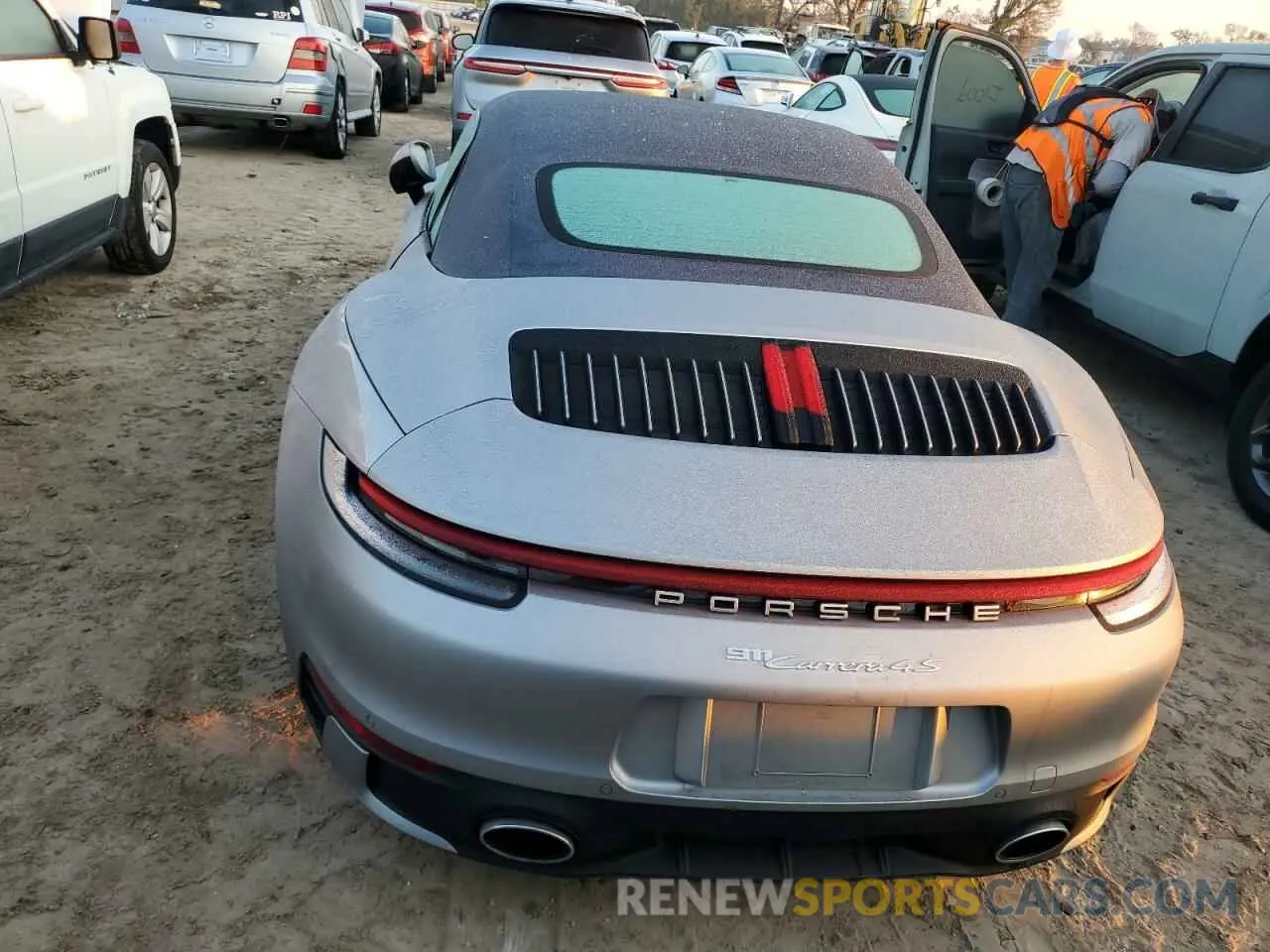6 Photograph of a damaged car WP0CB2A97LS263546 PORSCHE 911 2020