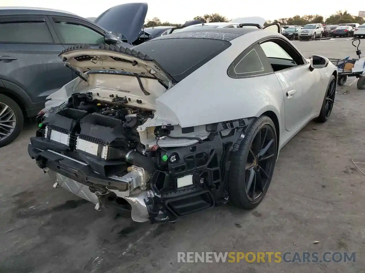 4 Photograph of a damaged car WP0AA2A90MS206178 PORSCHE 911 2021