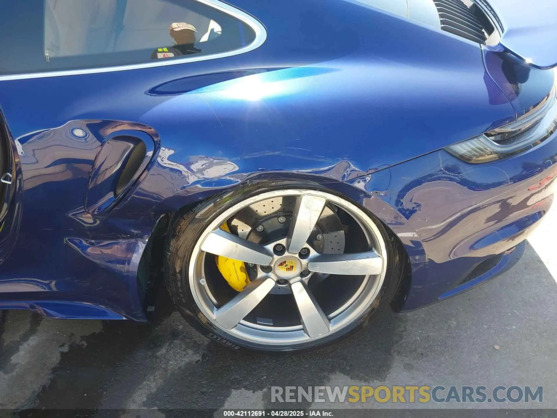 6 Photograph of a damaged car WP0AD2A99MS258366 PORSCHE 911 2021