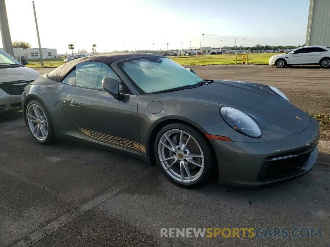 4 Photograph of a damaged car WP0CA2A97MS239655 PORSCHE 911 2021