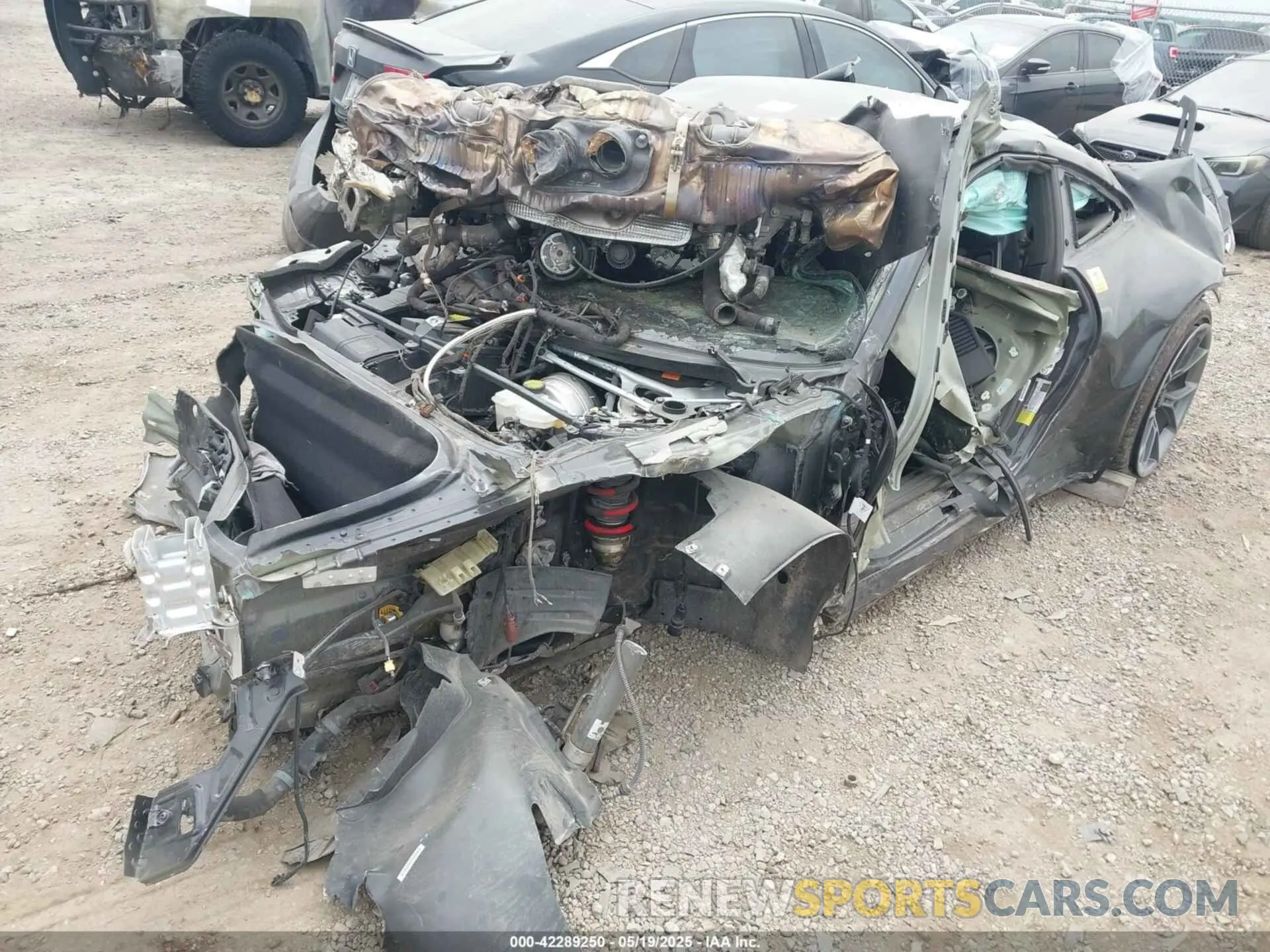 2 Photograph of a damaged car WP0AC2A95NS268851 PORSCHE 911 2022