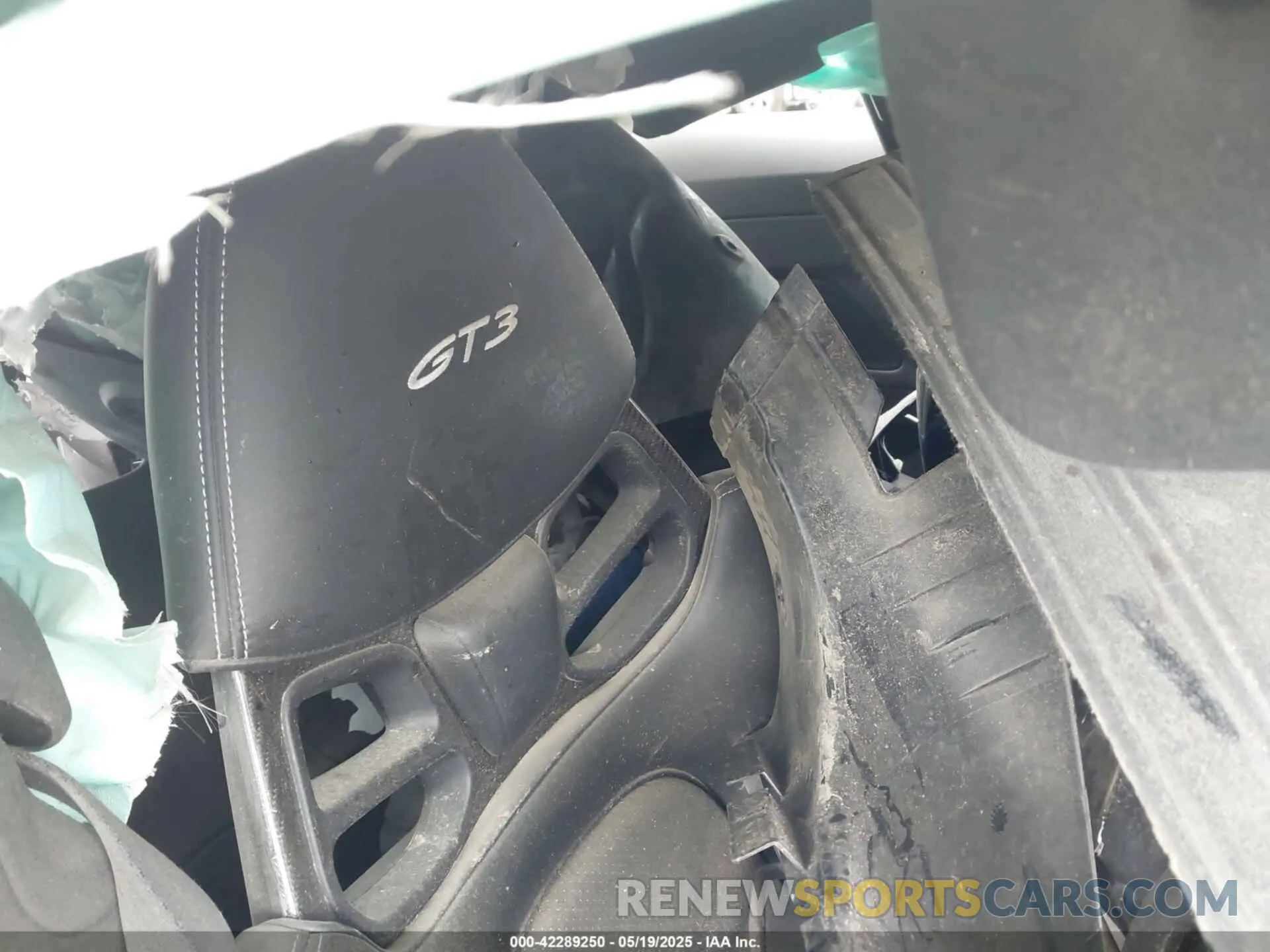 8 Photograph of a damaged car WP0AC2A95NS268851 PORSCHE 911 2022