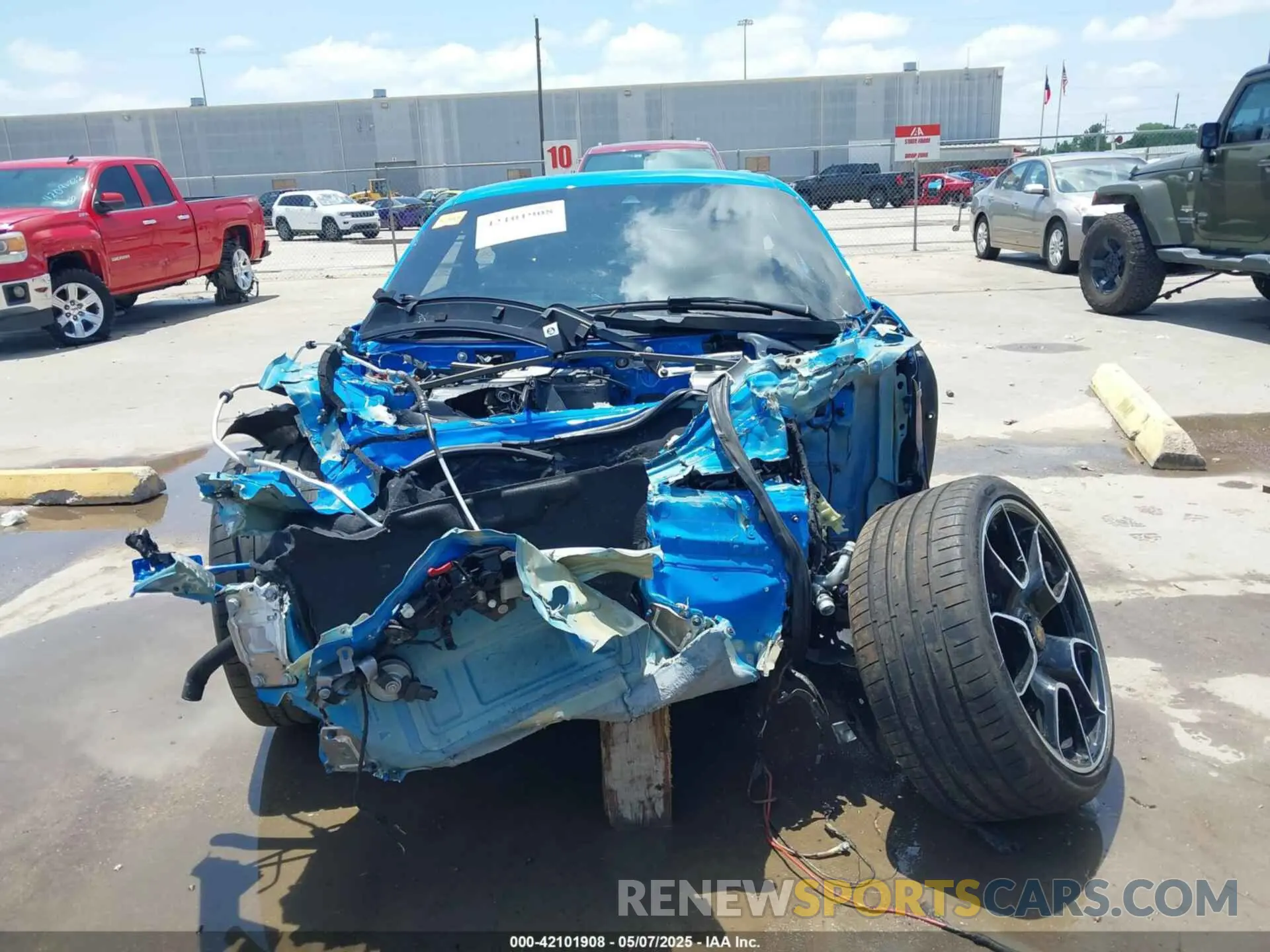 13 Photograph of a damaged car WP0AD2A92NS254256 PORSCHE 911 2022