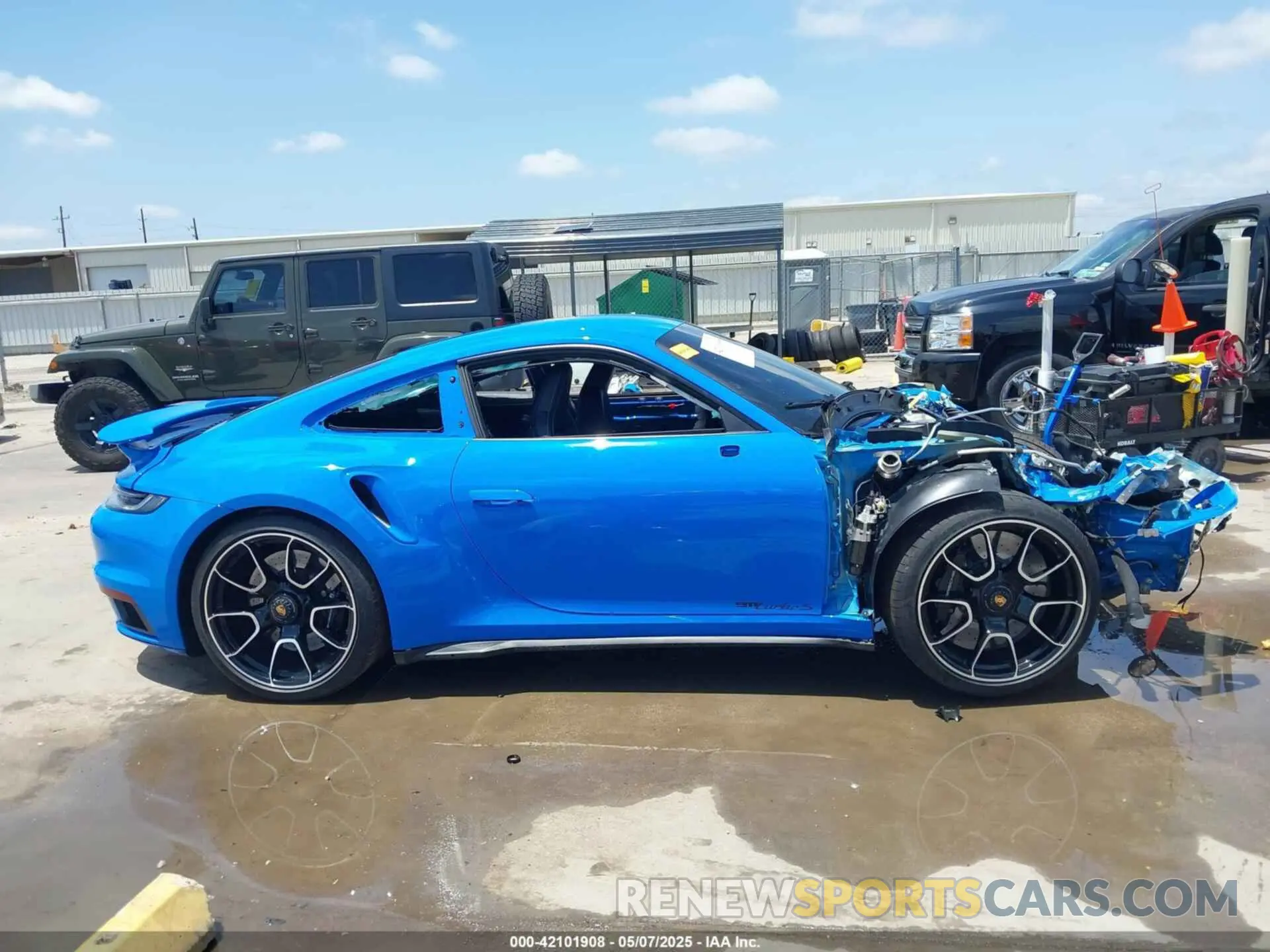 14 Photograph of a damaged car WP0AD2A92NS254256 PORSCHE 911 2022