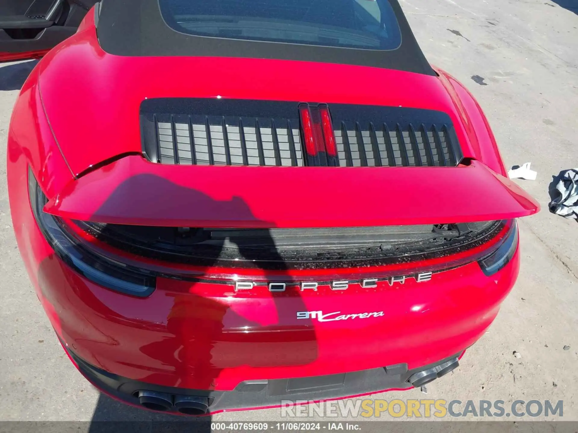 10 Photograph of a damaged car WP0CA2A91NS236462 PORSCHE 911 2022