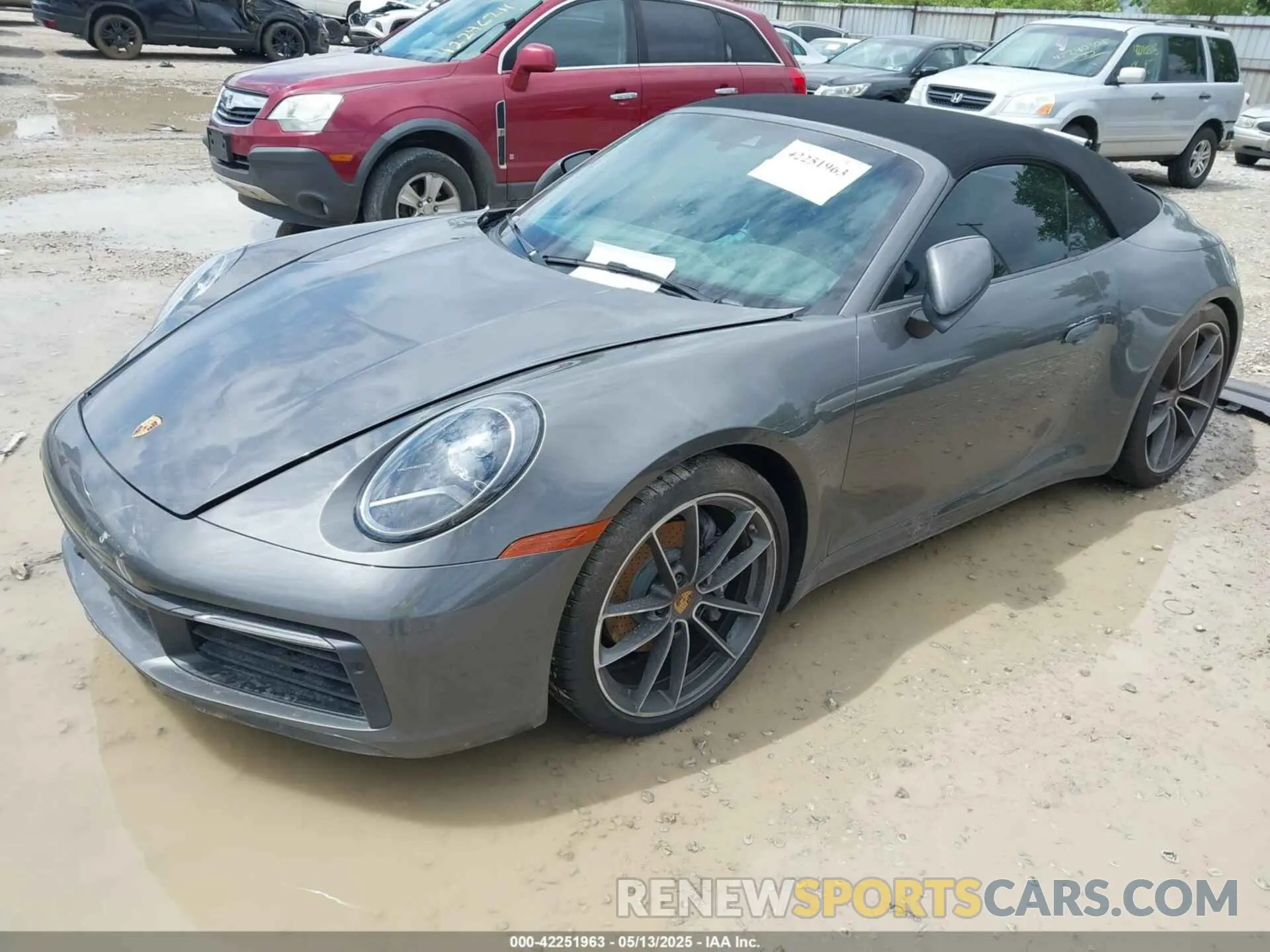 2 Photograph of a damaged car WP0CA2A98NS236295 PORSCHE 911 2022