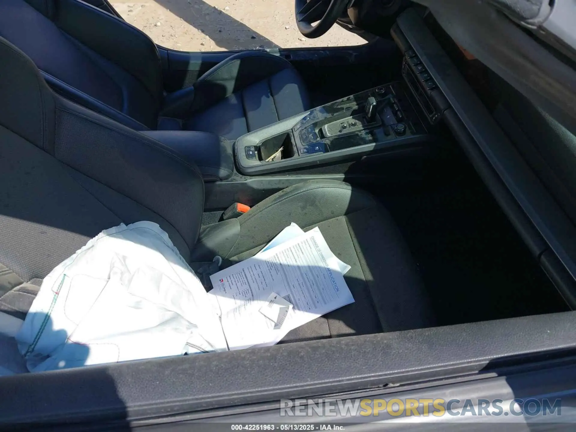 5 Photograph of a damaged car WP0CA2A98NS236295 PORSCHE 911 2022