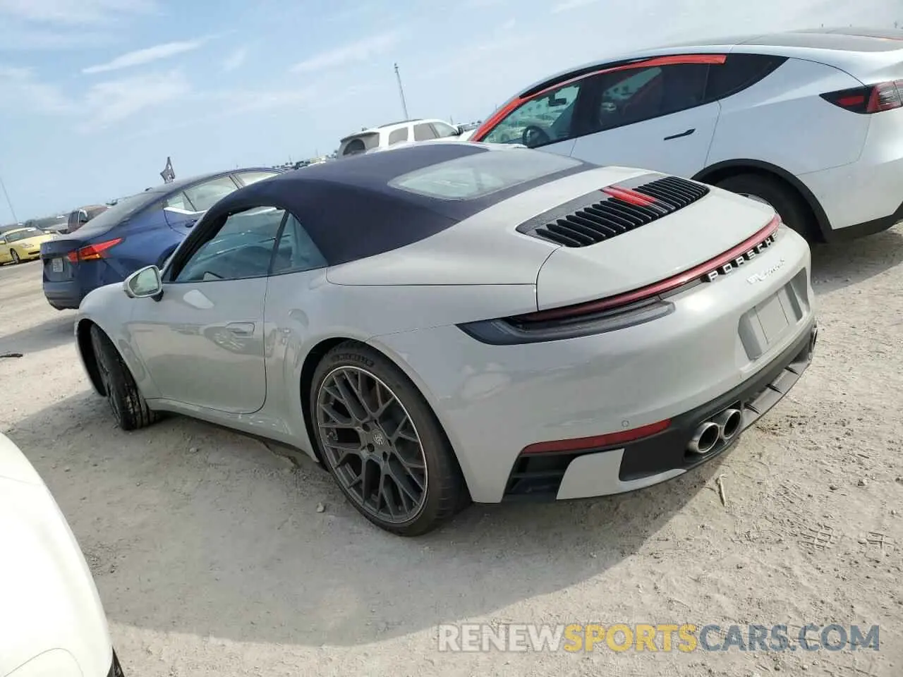 2 Photograph of a damaged car WP0CB2A9XNS245285 PORSCHE 911 2022