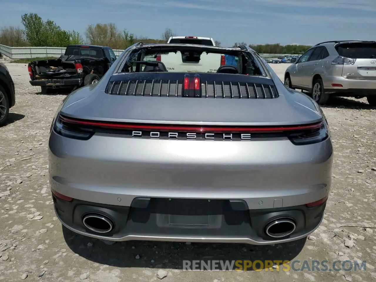 6 Photograph of a damaged car WP0AB2A93PS221047 PORSCHE 911 2023