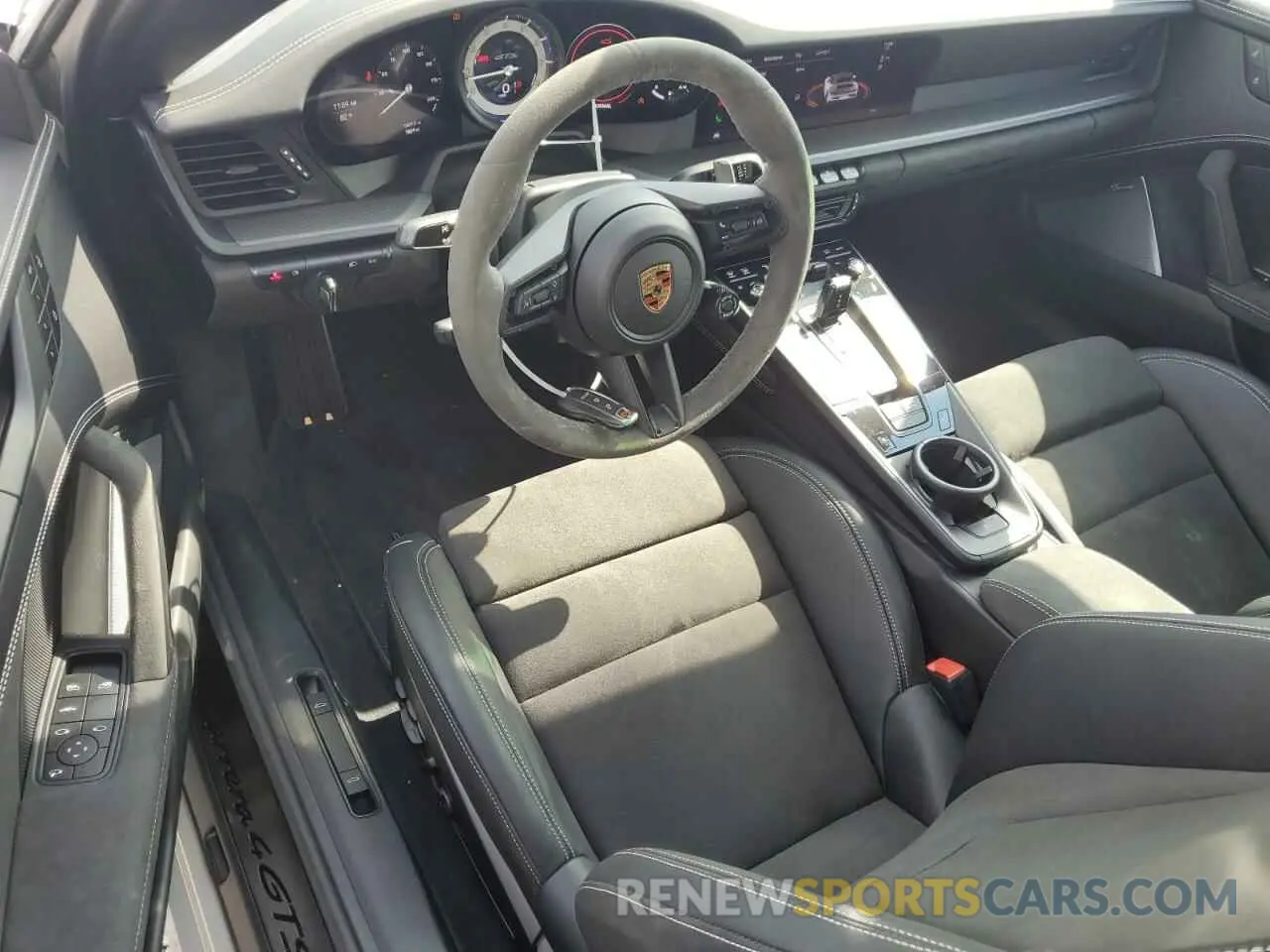 8 Photograph of a damaged car WP0CB2A92PS247390 PORSCHE 911 2023