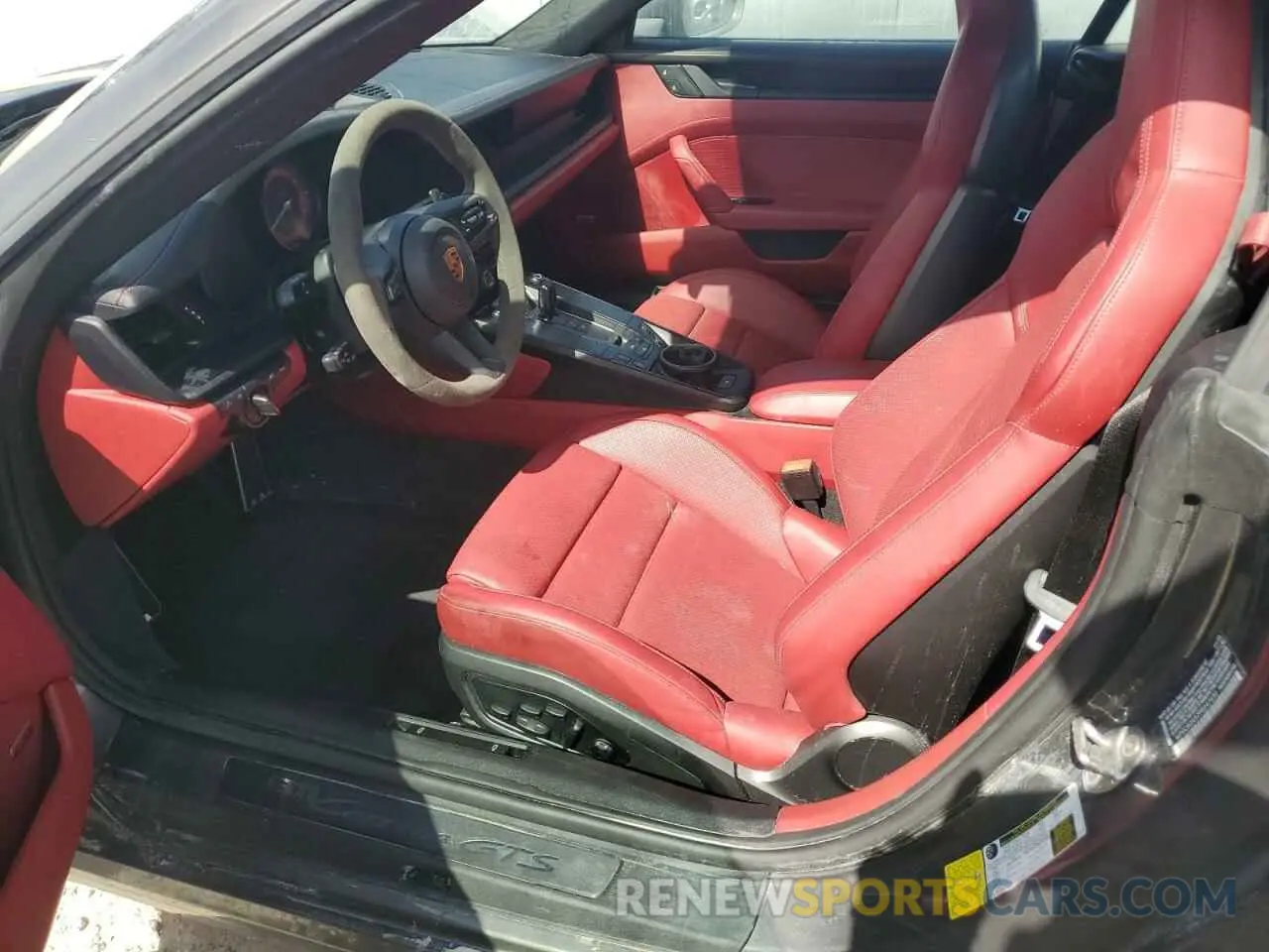 7 Photograph of a damaged car WP0CB2A97PS247692 PORSCHE 911 2023