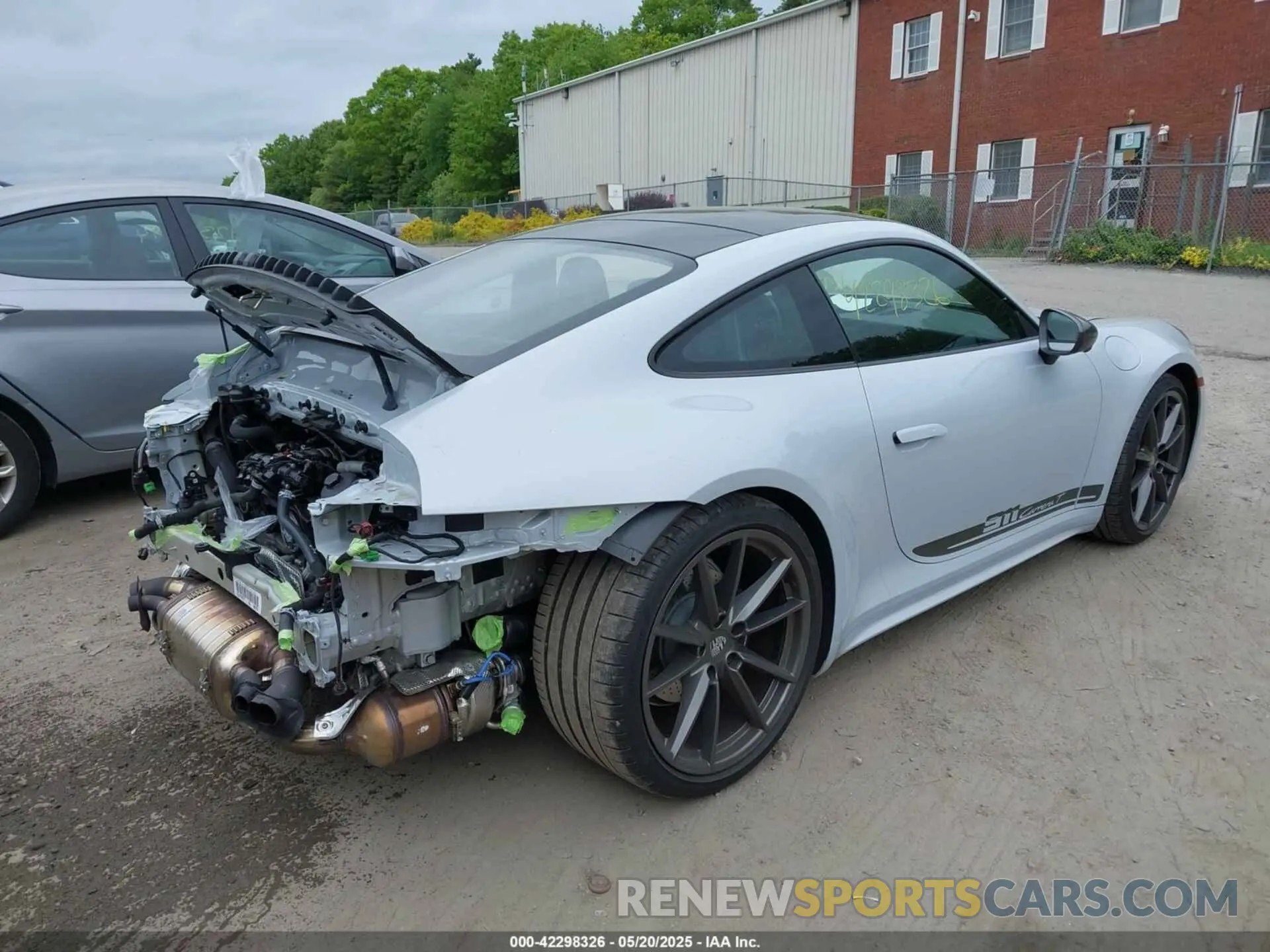 4 Photograph of a damaged car WP0AA2A91RS207170 PORSCHE 911 2024