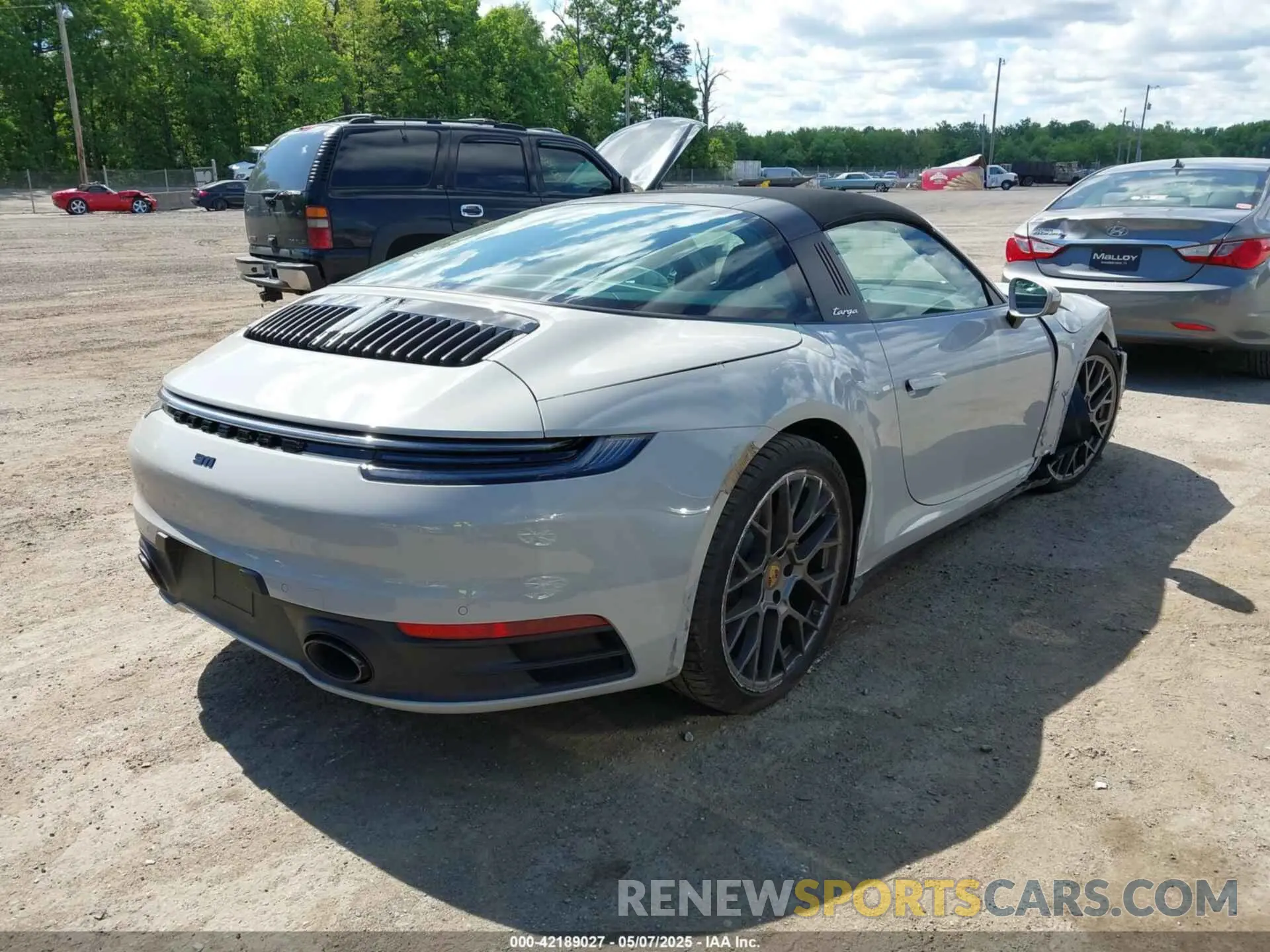 4 Photograph of a damaged car WP0BB2A95RS234549 PORSCHE 911 2024