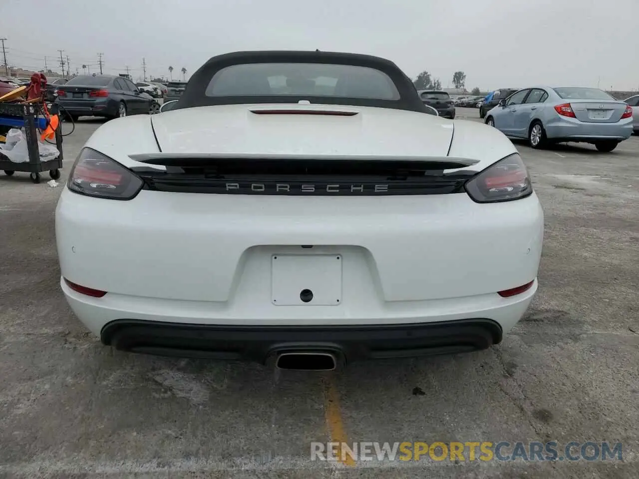 6 Photograph of a damaged car WP0CA2A80KS211040 PORSCHE BOXSTER 2019