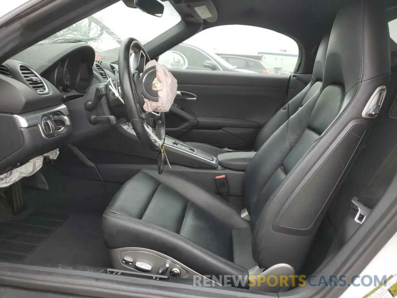 7 Photograph of a damaged car WP0CA2A80KS211040 PORSCHE BOXSTER 2019