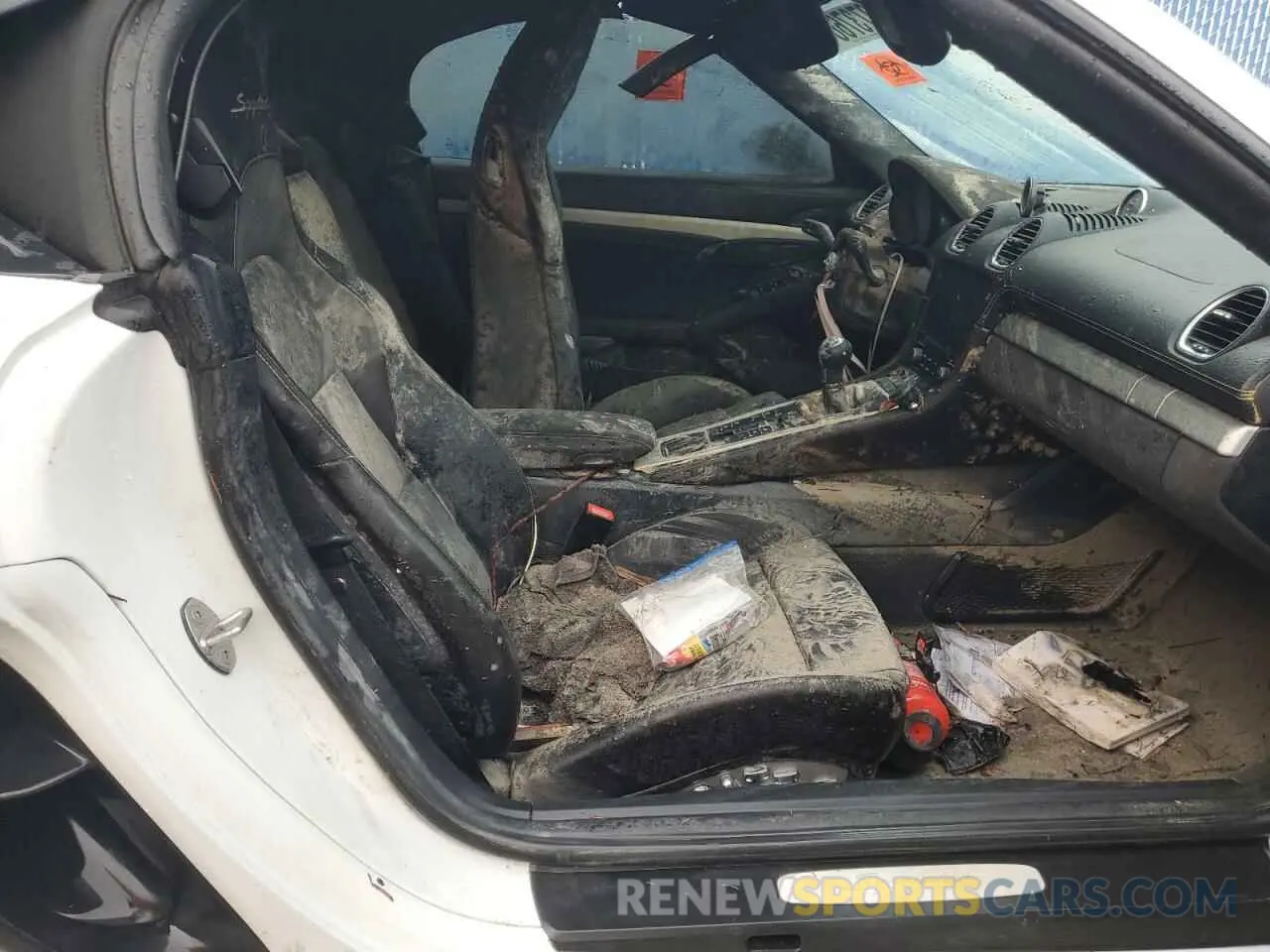 10 Photograph of a damaged car WP0CC2A81LS240199 PORSCHE BOXSTER 2020