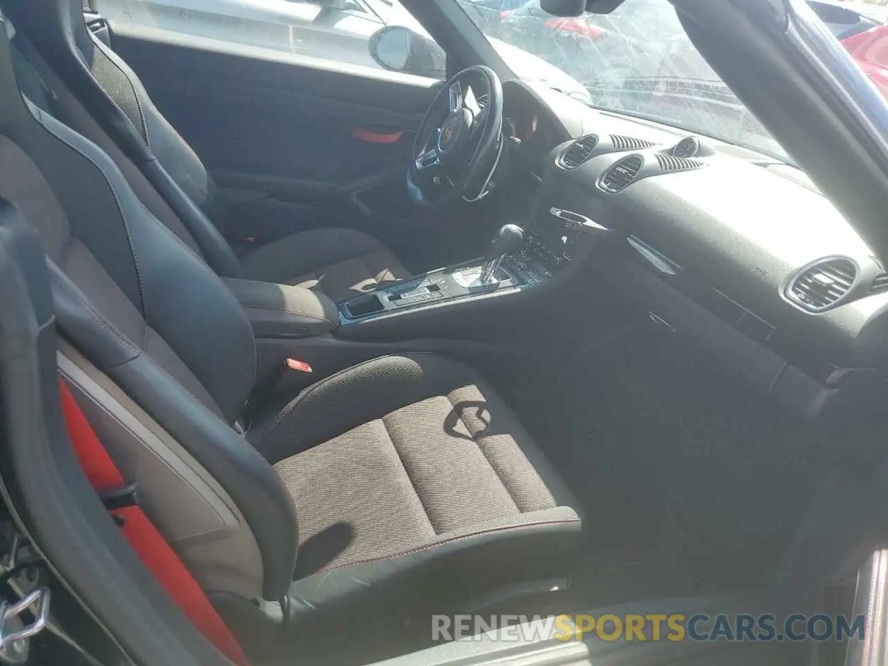 10 Photograph of a damaged car WP0CA2A80MS210649 PORSCHE BOXSTER 2021