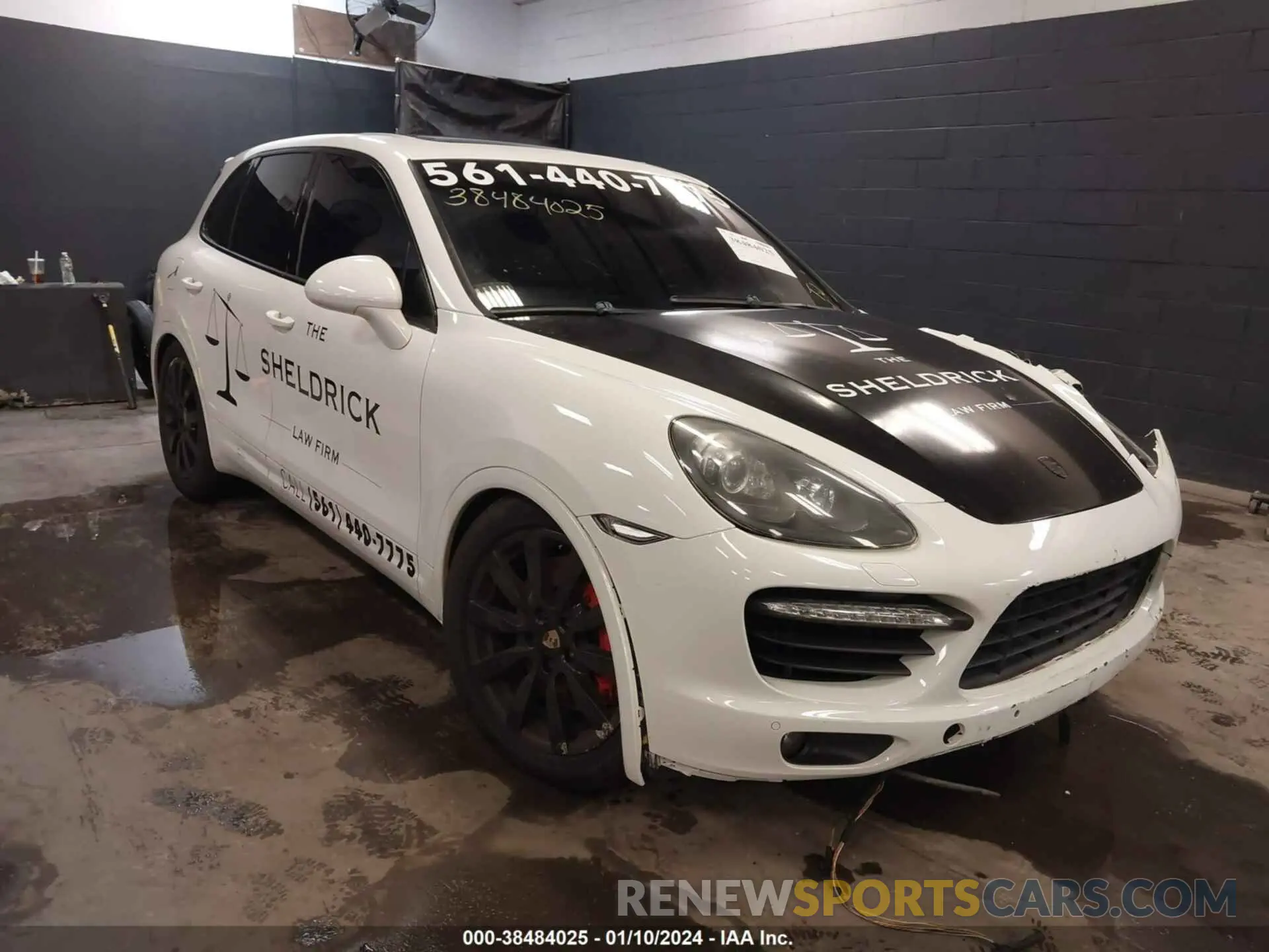 1 Photograph of a damaged car WP1AC2A25CLA83031 PORSCHE CAYENNE 2012