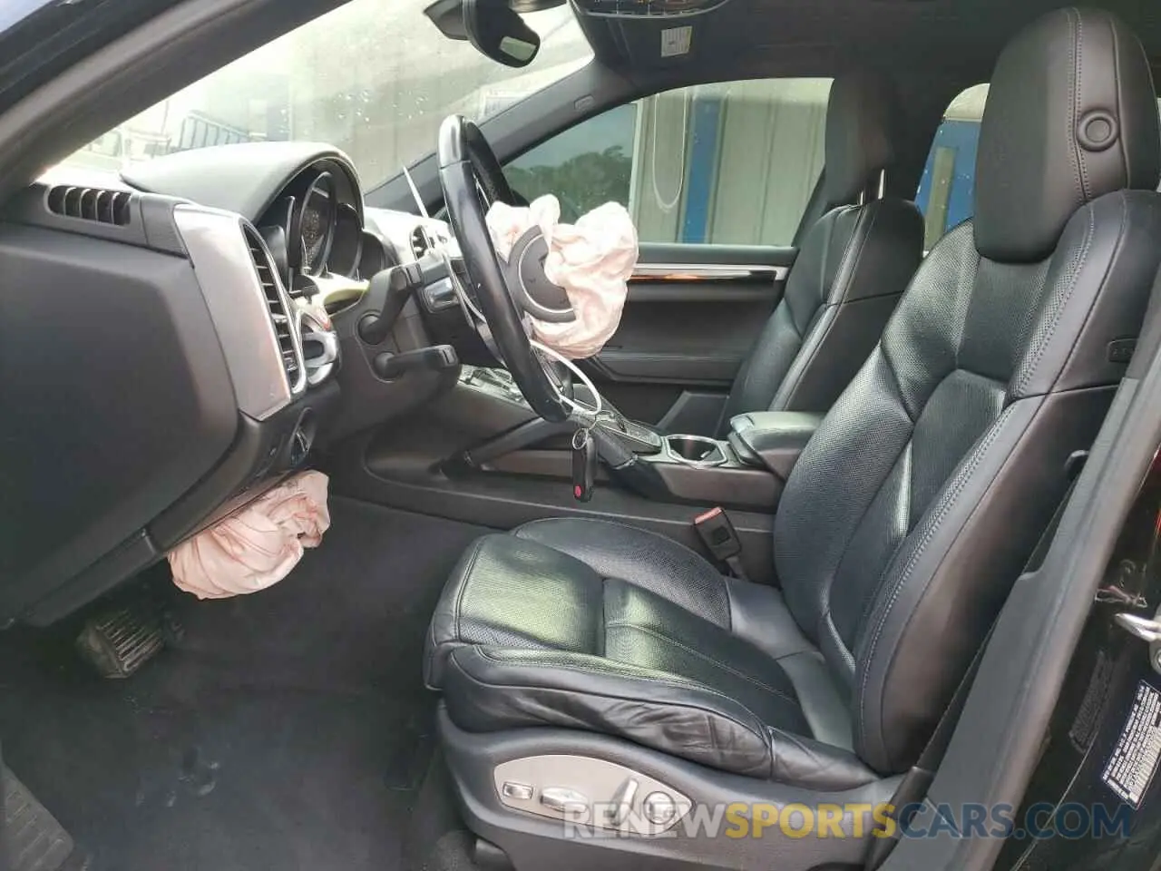 7 Photograph of a damaged car WP1AA2A24HKA80608 PORSCHE CAYENNE 2017