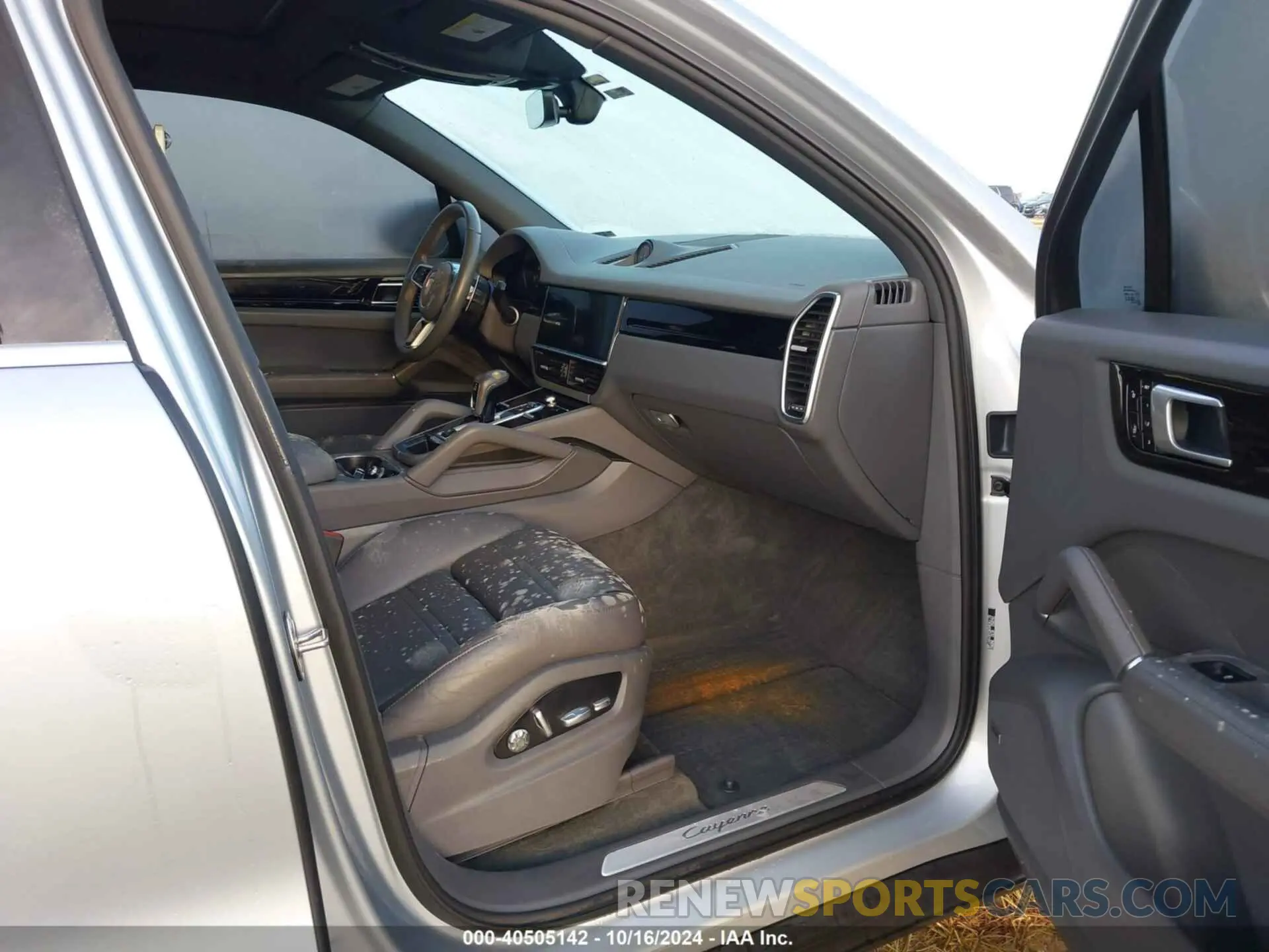 5 Photograph of a damaged car WP1AA2AY0KDA06179 PORSCHE CAYENNE 2019