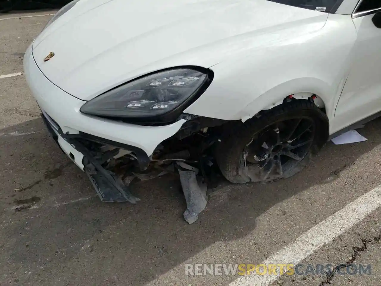 9 Photograph of a damaged car WP1AA2AY0KDA08482 PORSCHE CAYENNE 2019