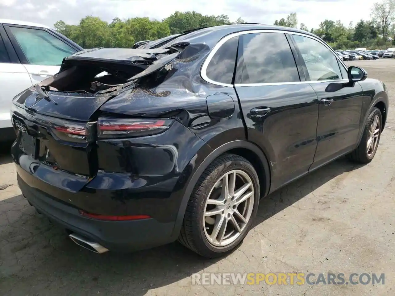 4 Photograph of a damaged car WP1AA2AY0KDA10295 PORSCHE CAYENNE 2019