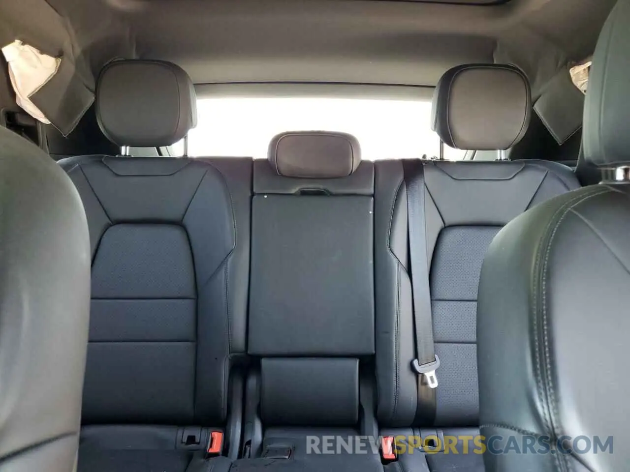 10 Photograph of a damaged car WP1AA2AY0KDA18686 PORSCHE CAYENNE 2019