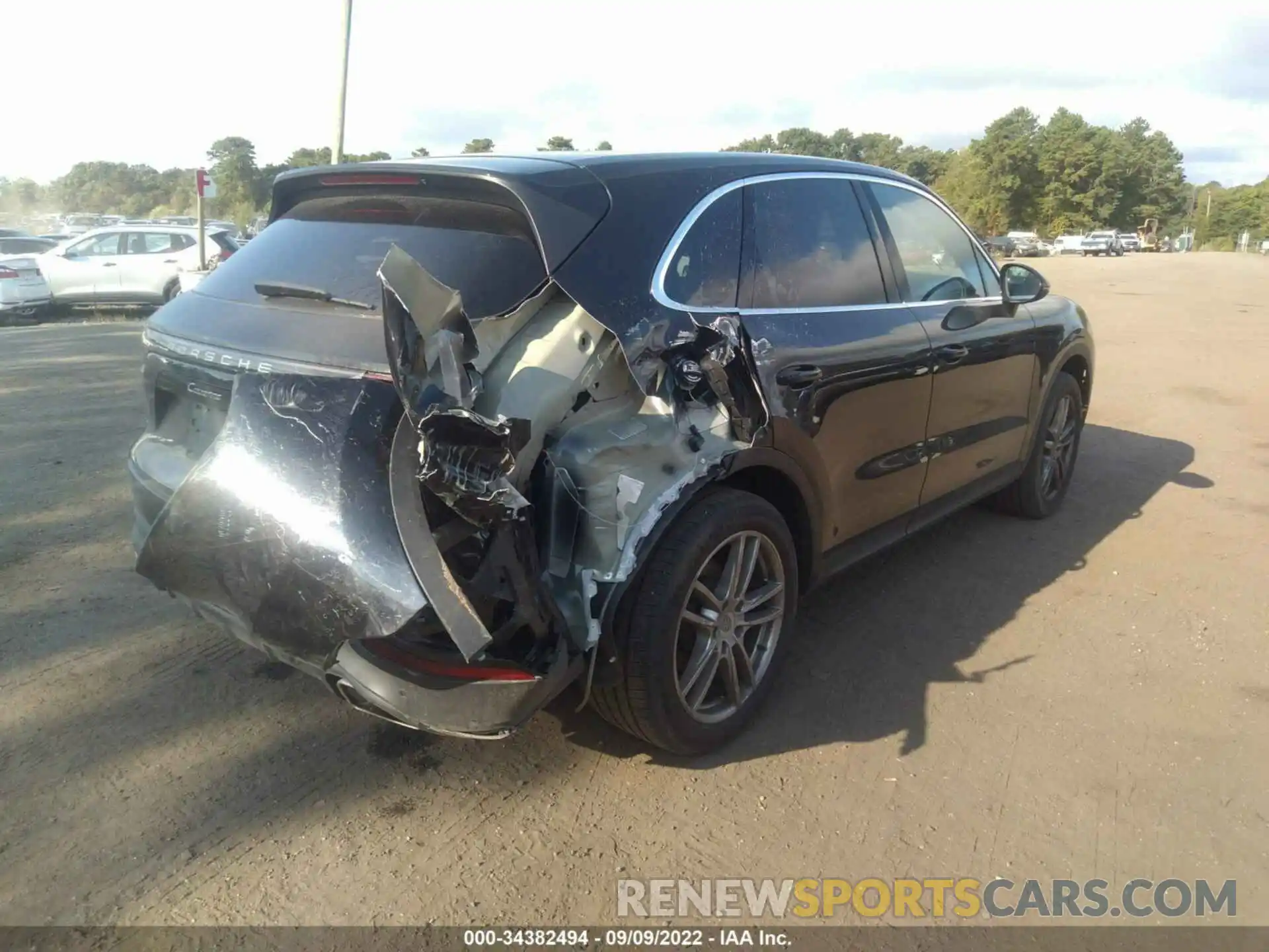 4 Photograph of a damaged car WP1AA2AY2KDA08175 PORSCHE CAYENNE 2019