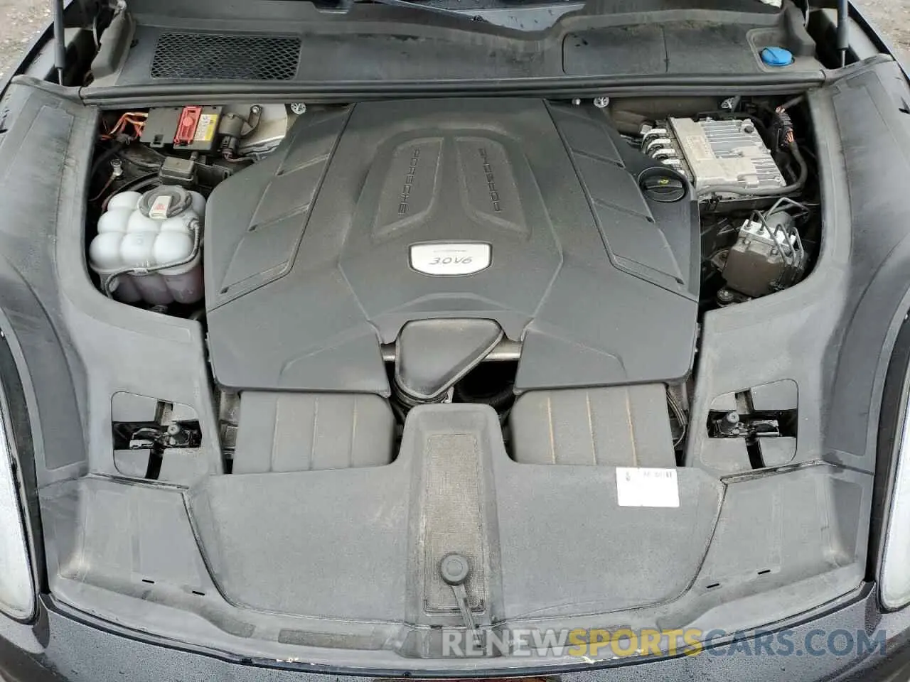 12 Photograph of a damaged car WP1AA2AY2KDA10542 PORSCHE CAYENNE 2019