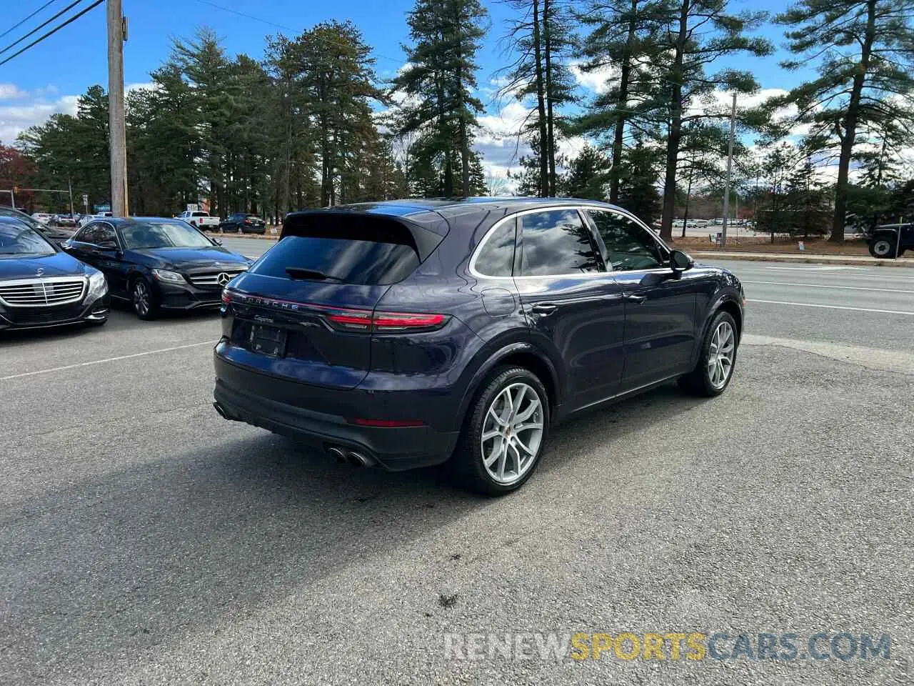 4 Photograph of a damaged car WP1AA2AY2KDA14199 PORSCHE CAYENNE 2019