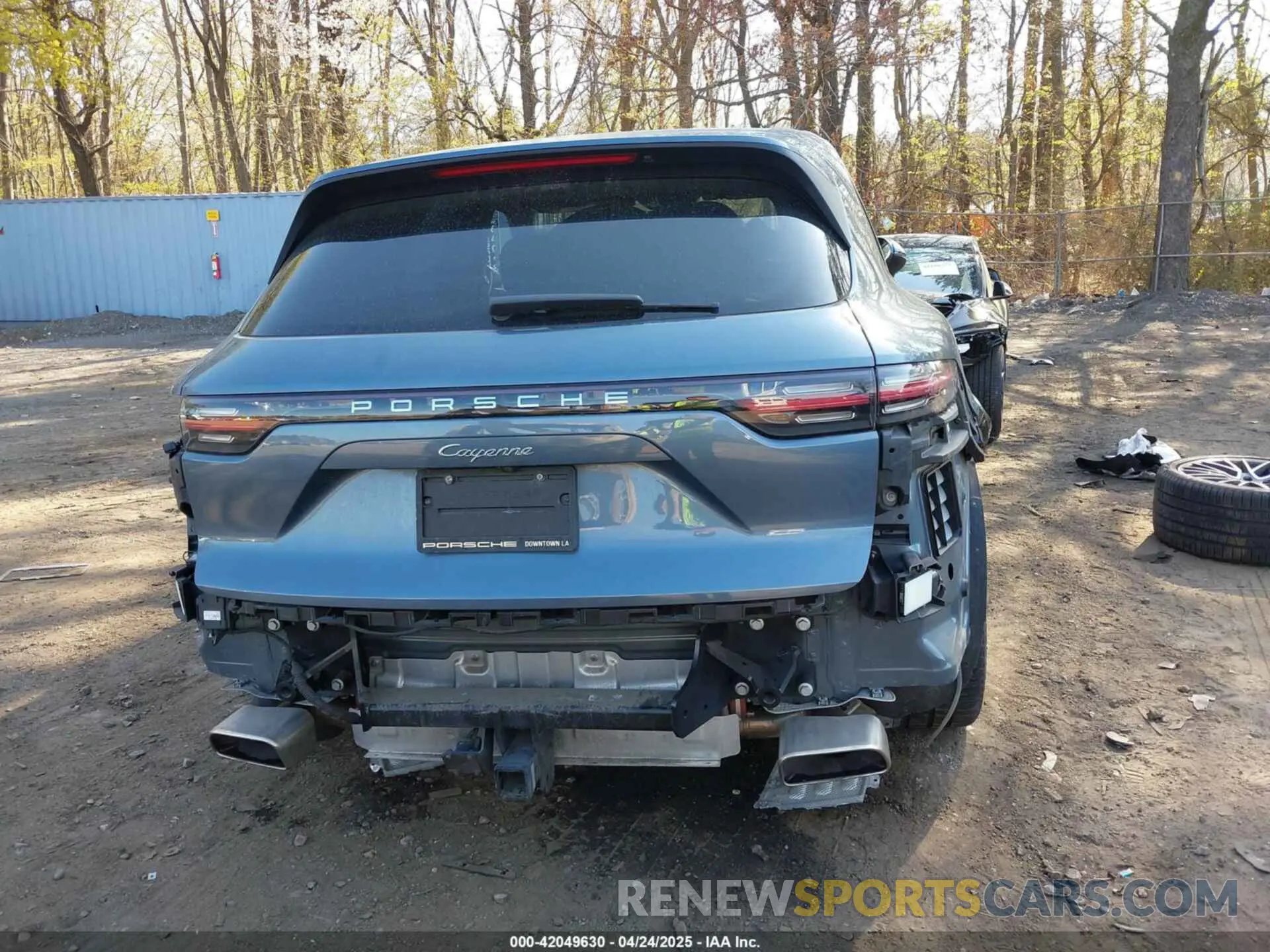 16 Photograph of a damaged car WP1AA2AY2KDA14302 PORSCHE CAYENNE 2019