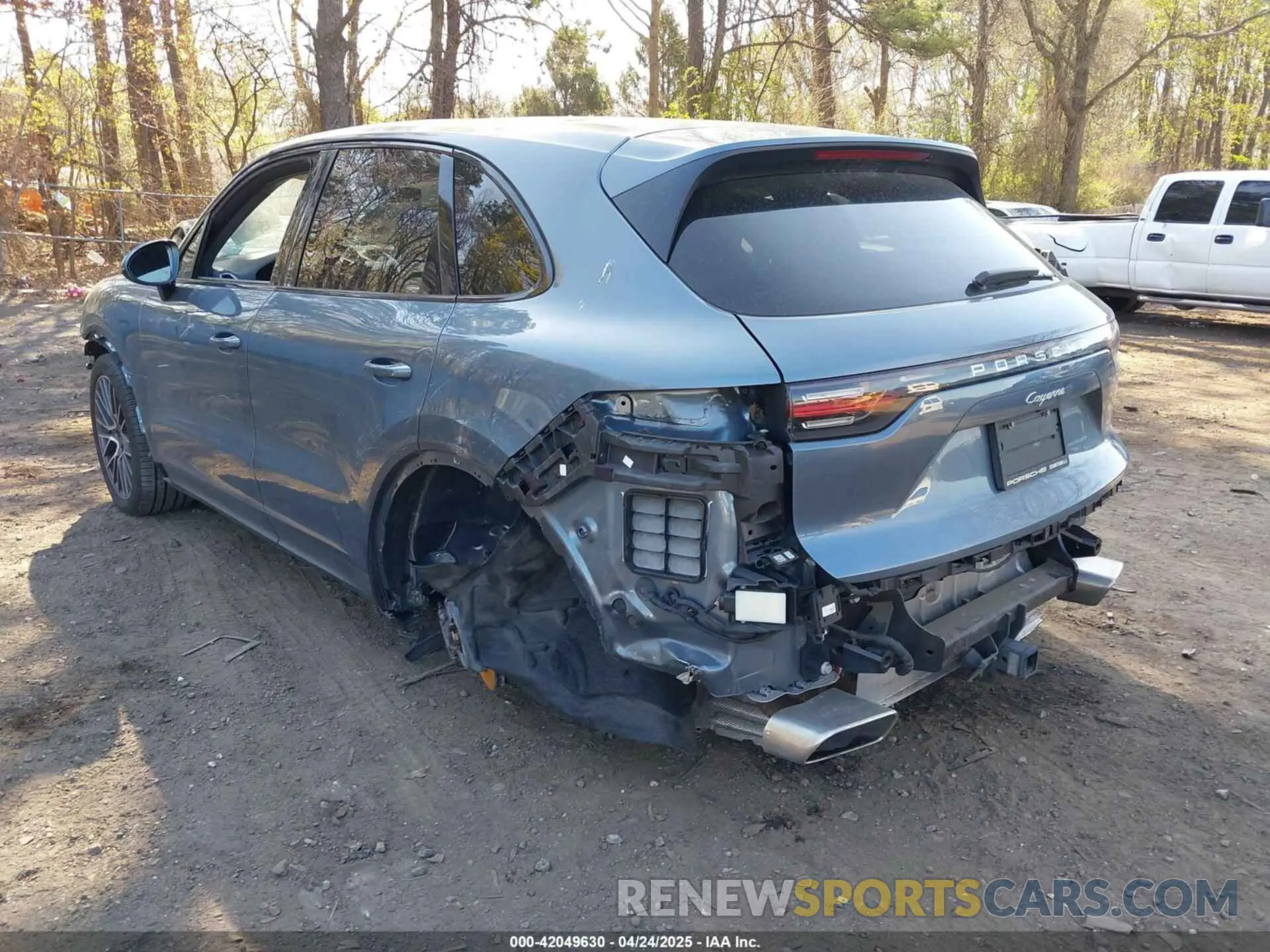 3 Photograph of a damaged car WP1AA2AY2KDA14302 PORSCHE CAYENNE 2019