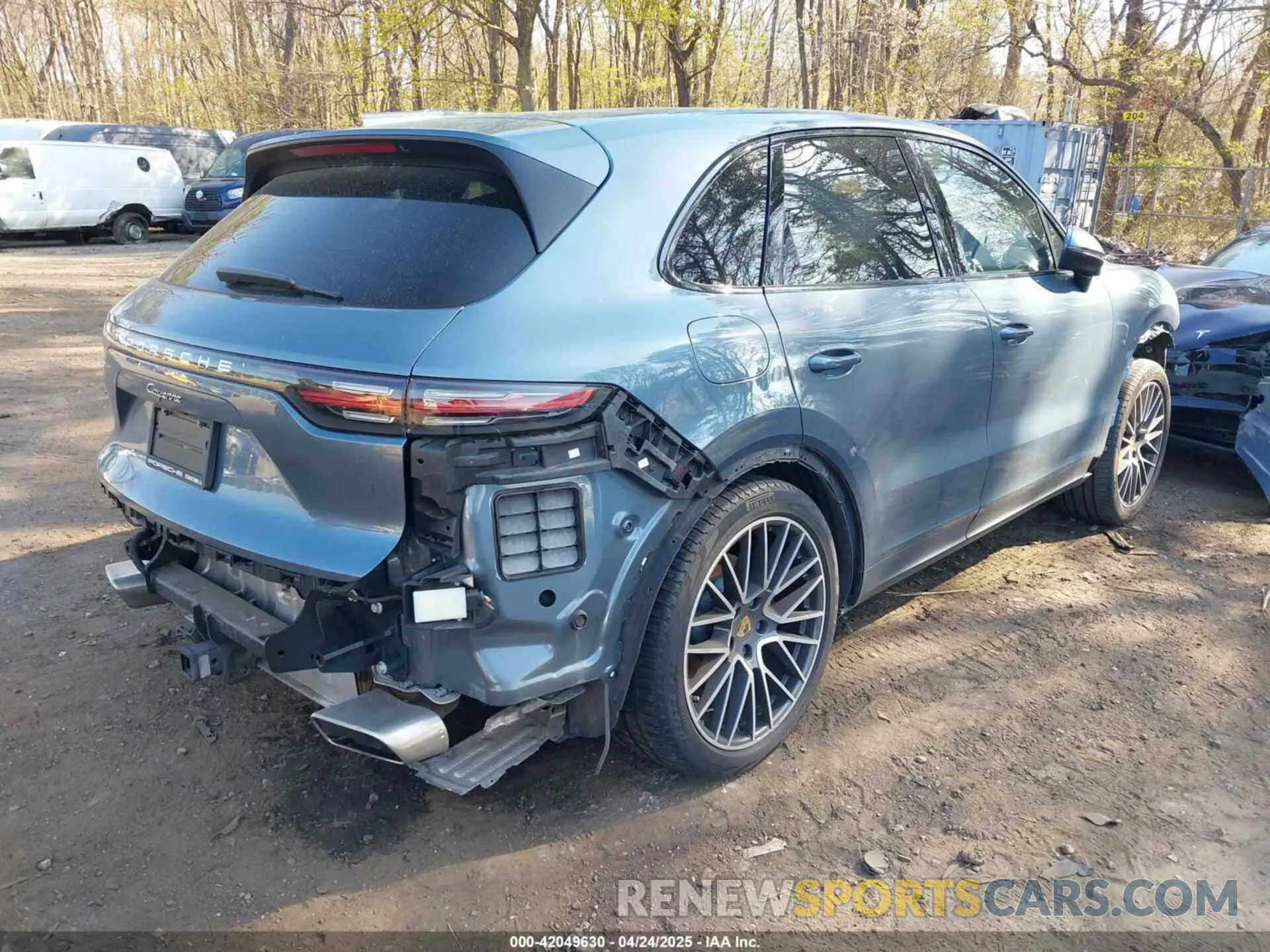 4 Photograph of a damaged car WP1AA2AY2KDA14302 PORSCHE CAYENNE 2019