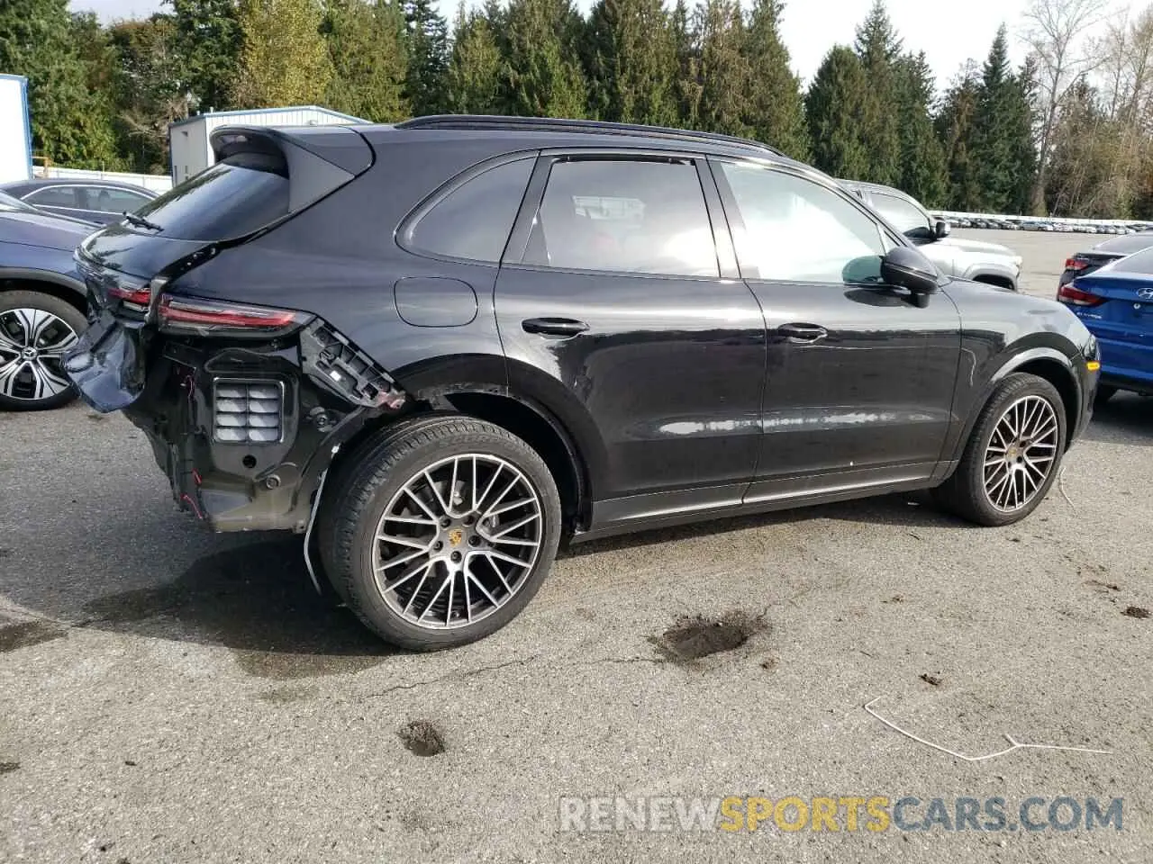 3 Photograph of a damaged car WP1AA2AY3KDA18083 PORSCHE CAYENNE 2019