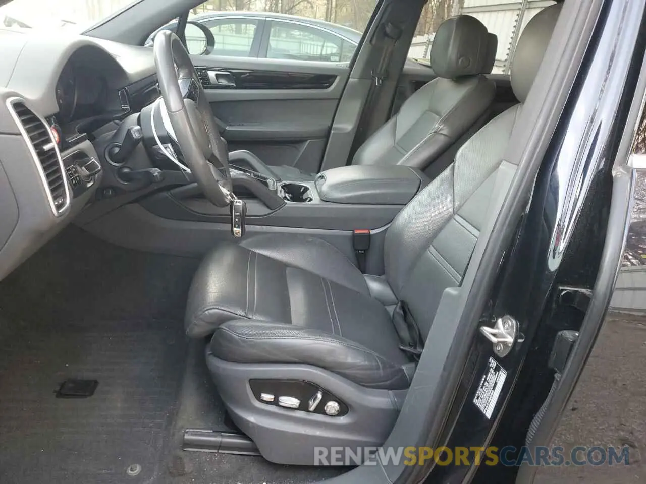 7 Photograph of a damaged car WP1AA2AY4KDA09845 PORSCHE CAYENNE 2019