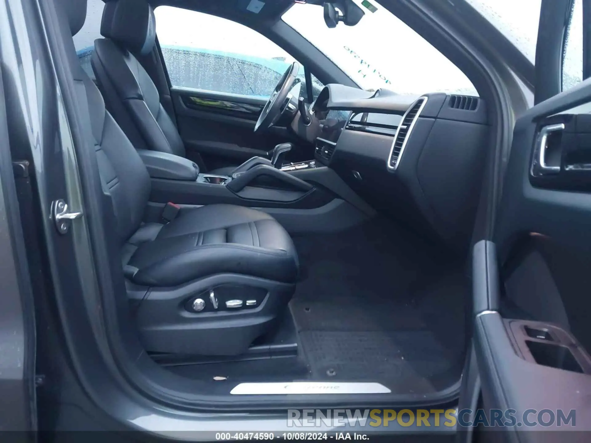 5 Photograph of a damaged car WP1AA2AY4KDA12860 PORSCHE CAYENNE 2019