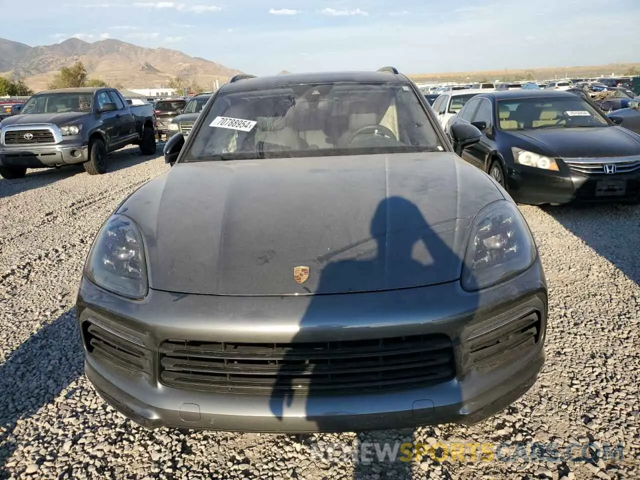 5 Photograph of a damaged car WP1AA2AY5KDA06100 PORSCHE CAYENNE 2019