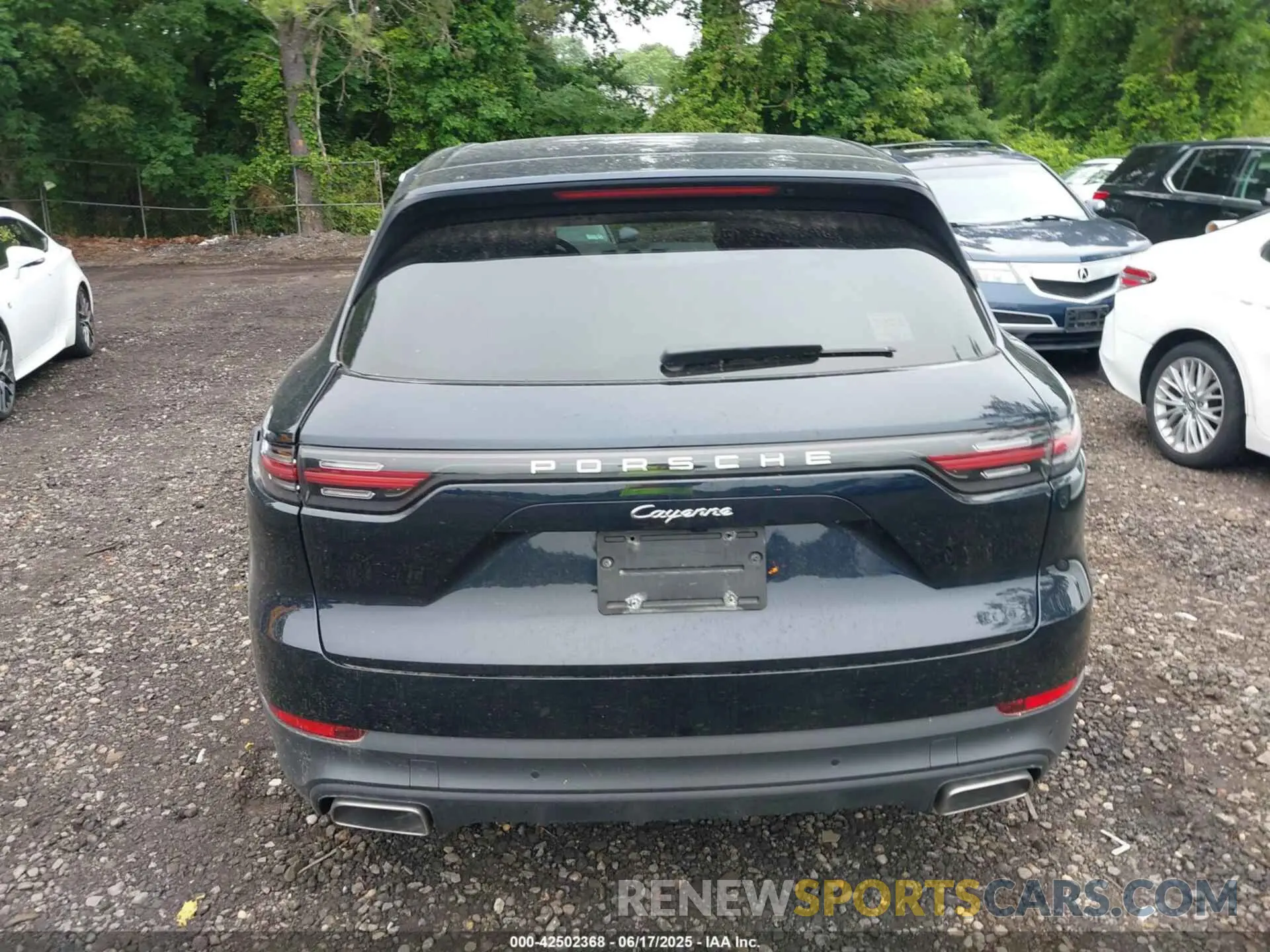 16 Photograph of a damaged car WP1AA2AY5KDA17503 PORSCHE CAYENNE 2019