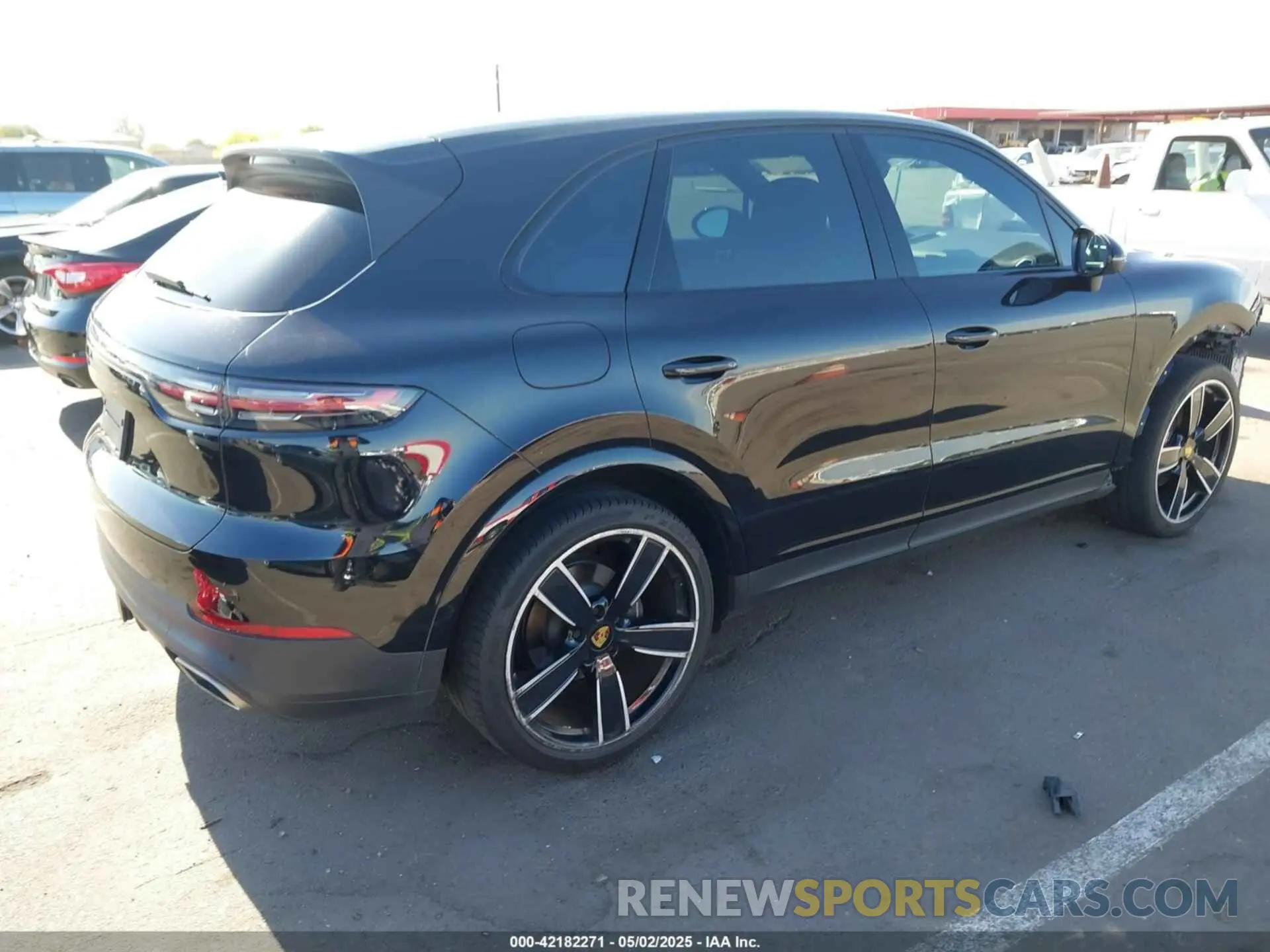 4 Photograph of a damaged car WP1AA2AY5KDA19056 PORSCHE CAYENNE 2019
