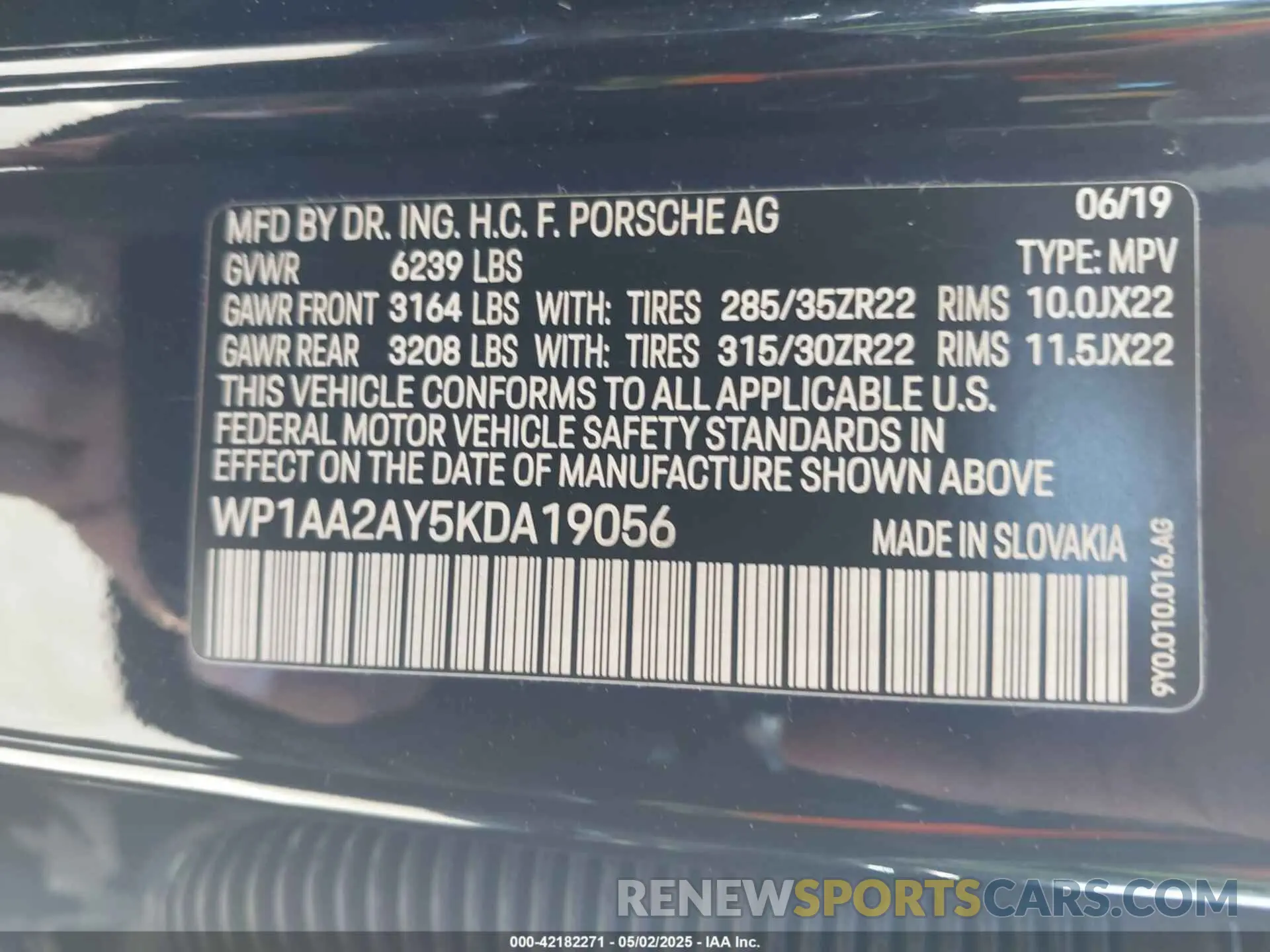 9 Photograph of a damaged car WP1AA2AY5KDA19056 PORSCHE CAYENNE 2019