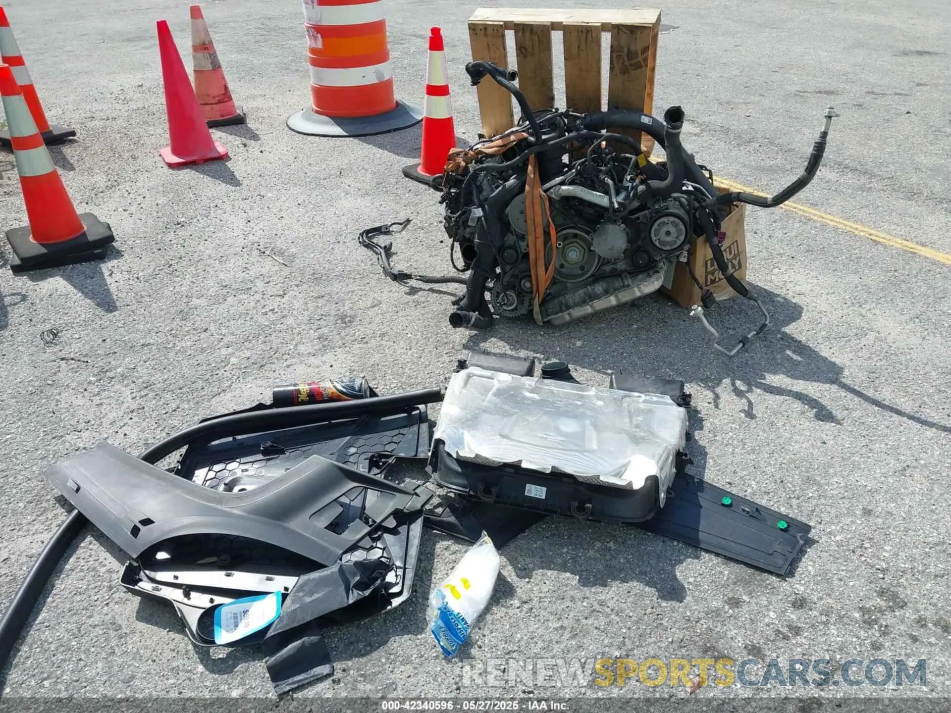 12 Photograph of a damaged car WP1AA2AY6KDA01777 PORSCHE CAYENNE 2019