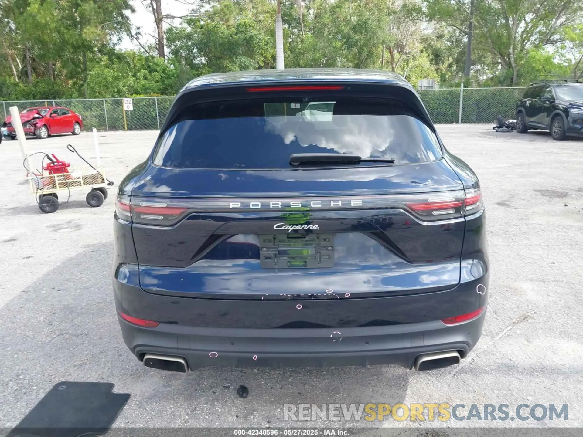 17 Photograph of a damaged car WP1AA2AY6KDA01777 PORSCHE CAYENNE 2019
