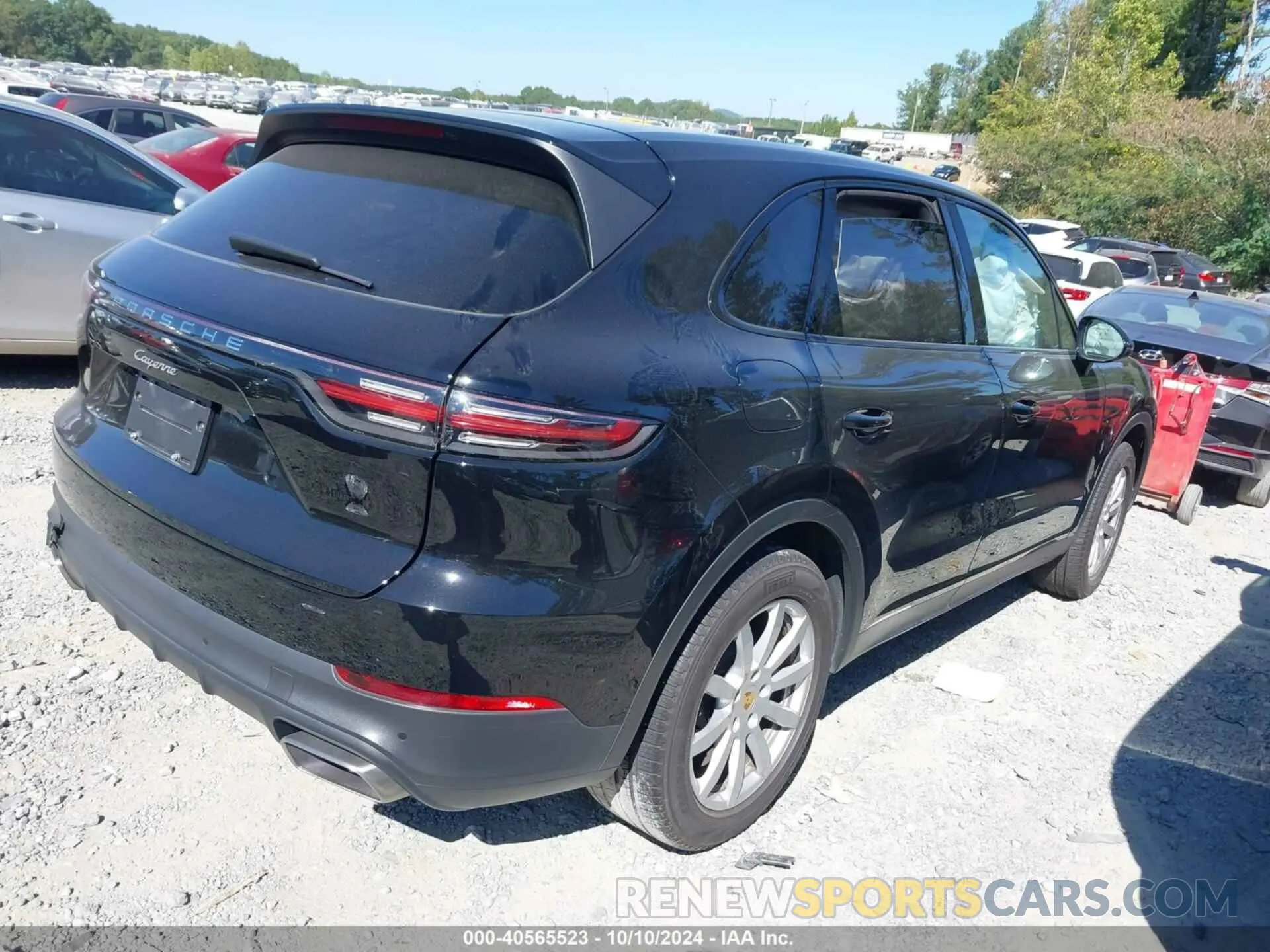 4 Photograph of a damaged car WP1AA2AY6KDA02346 PORSCHE CAYENNE 2019